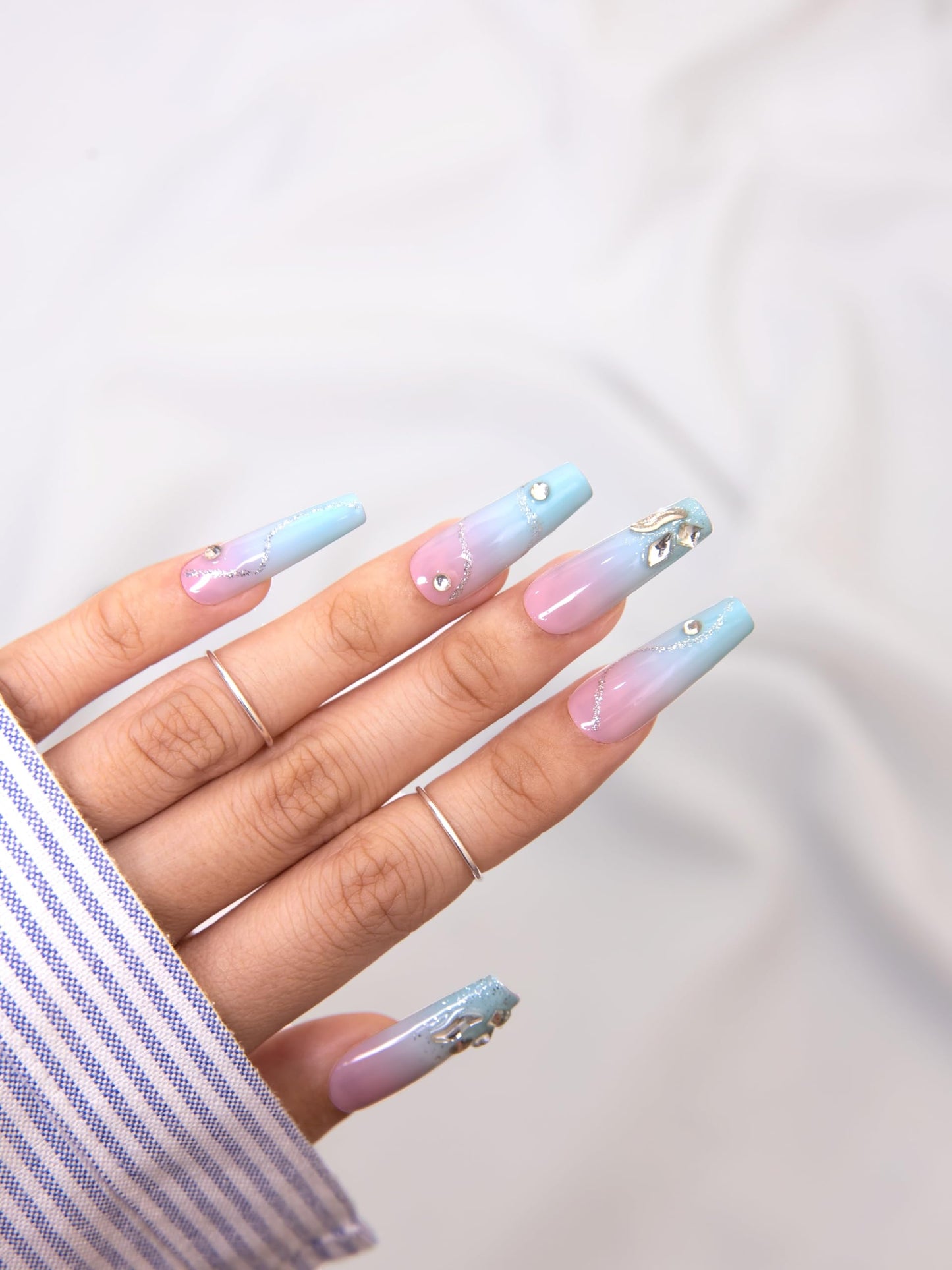 SIYOU Beauty | Mermaid Shore | Pink and Light Blue Mermaid Long Coffin Press On Nails for Women (Large) - Reusable, Salon-Quality Fake Nails (10pc)