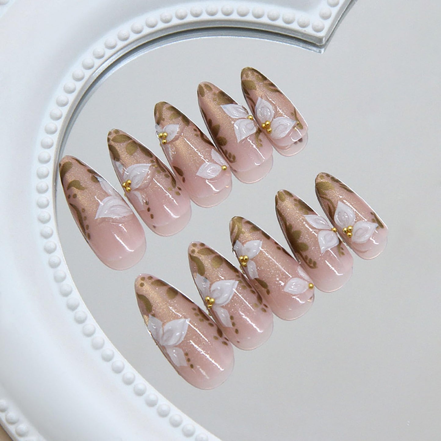 RUOKEXIN Long Almond Press on Nails Gold Cat Eye Fake Nails Ombre False Nails with Flower Designs Stiletto Nail Press ons Sparkly Artificial Nails for Women 24Pcs