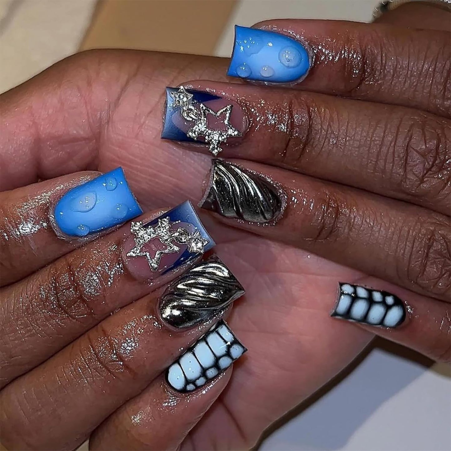 3D Press On Nails - Short Square Metal Stars Chain Design False Nails - Full Cover Blue Smudge Artificial Acrylic Coffin Nails - Reusable Glue On DIY Stick On Nails for Women - 24 Pcs