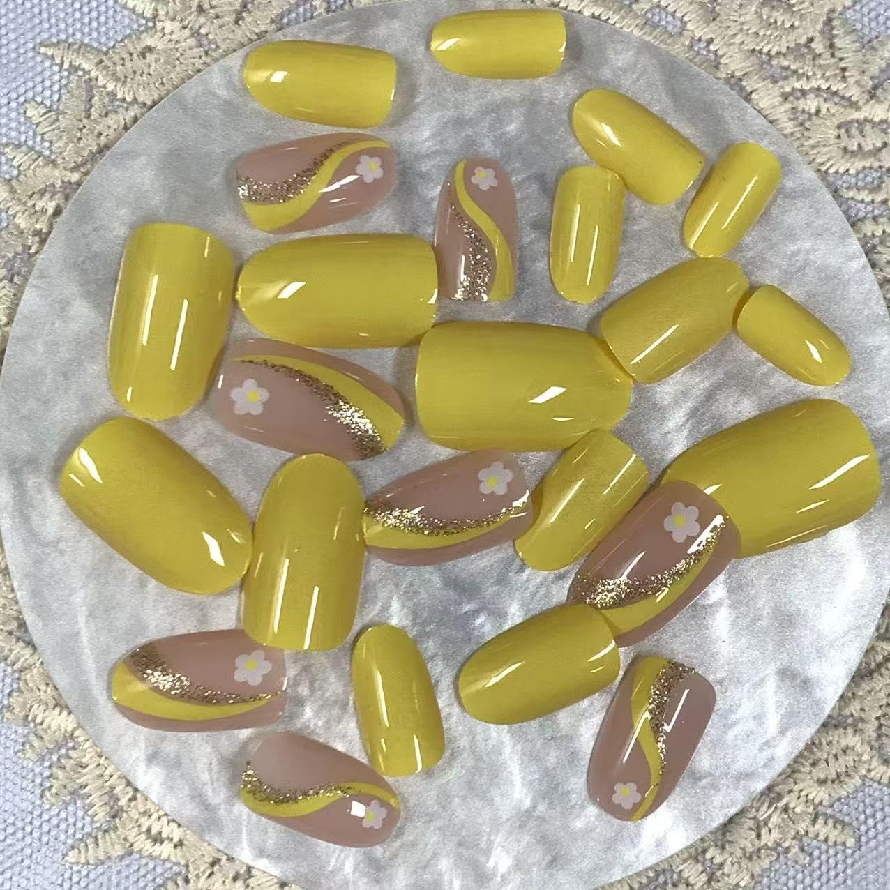 BABALAL Press on Nails Short Oval - Yellow Fake Nails, Flower & Sparkly Glitter Bling Swirl Design, Summer Spring Full Cover Acrylic False Nails for Women Girls