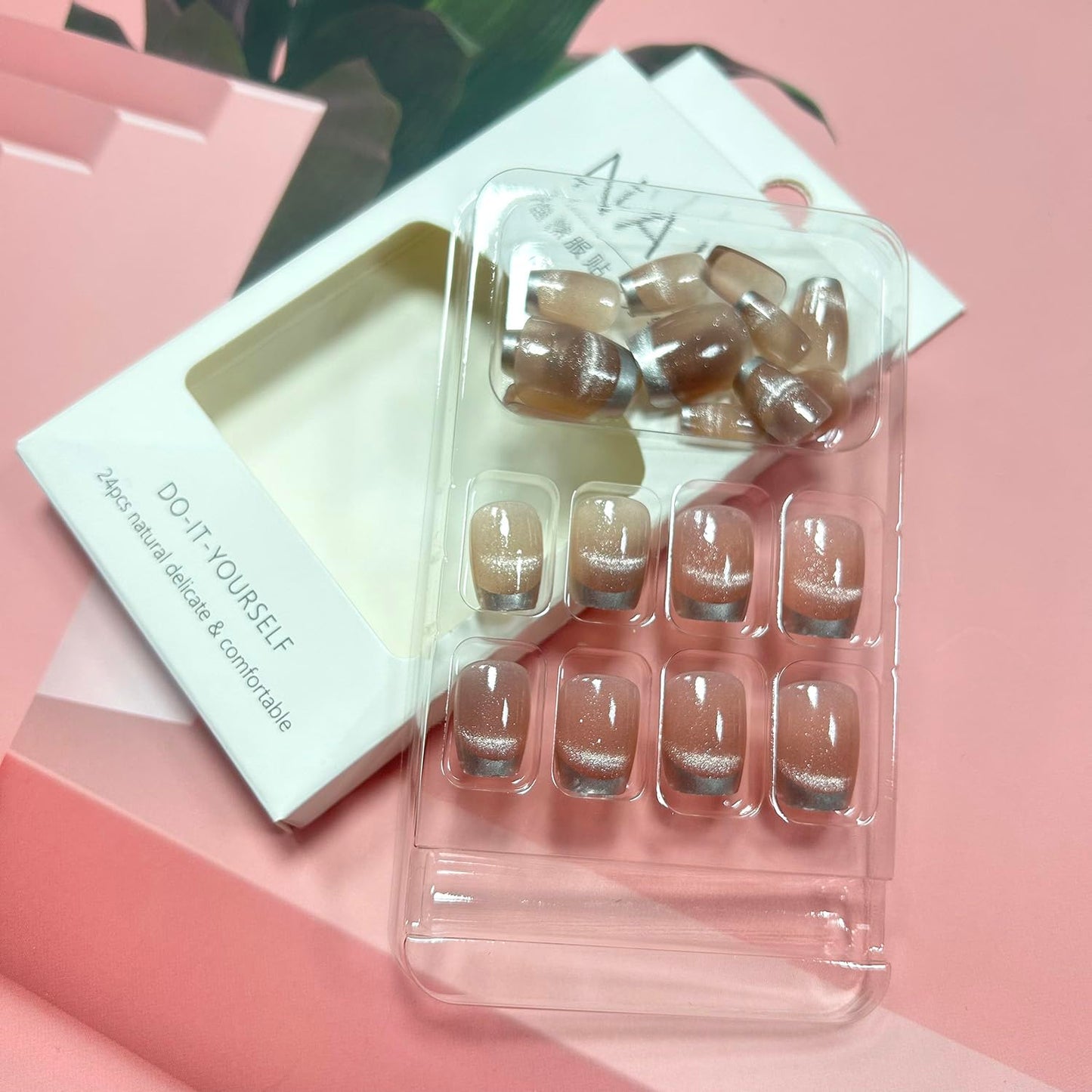 Press on Nails Short Square Artificial Acrylic Fingernails Nude Pink French False Nail Silver Nail Tip Design Fake Nail Full Cover Glossy Reusable Coffin Glue on Nails for Women