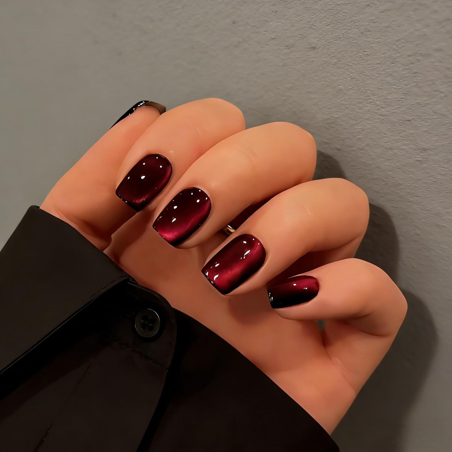 KQueenest Cat Eye Press On Nails Short - Dark Red Press On Nails Square, 30 Pcs 15 Sizes Glitter Burgundy Fake Nails Press ons, Thick Quality, Reusable Small Glue on Nail for Women Goth Party