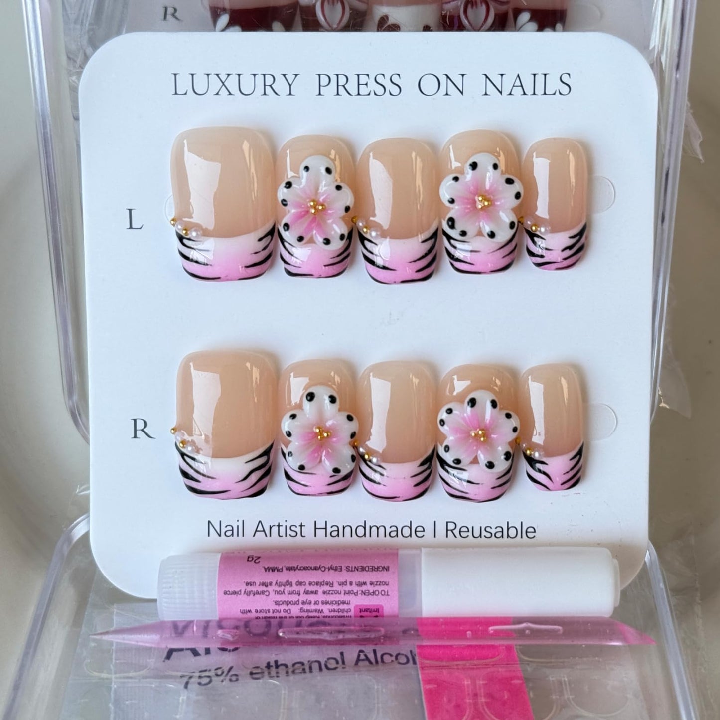 Haozerart Short Square Handmade Press on Nails 10Pcs - Luxury French Style Fake Nails with 3D Floral & Zebra Print, Shiny Cute False Nails for Women and Girls (M Size)