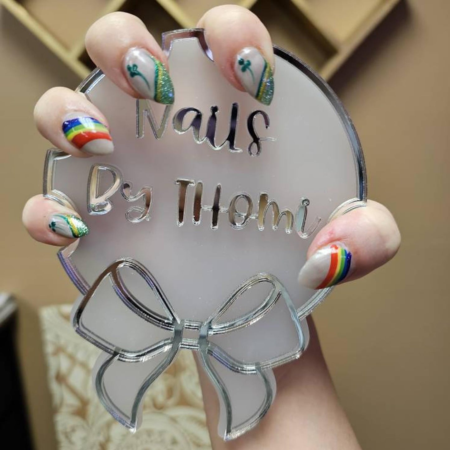 Jasilon Custom Nail Photo Props, Acrylic Nail Picture Props Personalized Logo Nail Tech Decor Plate Nailfie Disk with Social Media Salon Nail Display Stand Nail Polish Display Gifts for Nail Artist
