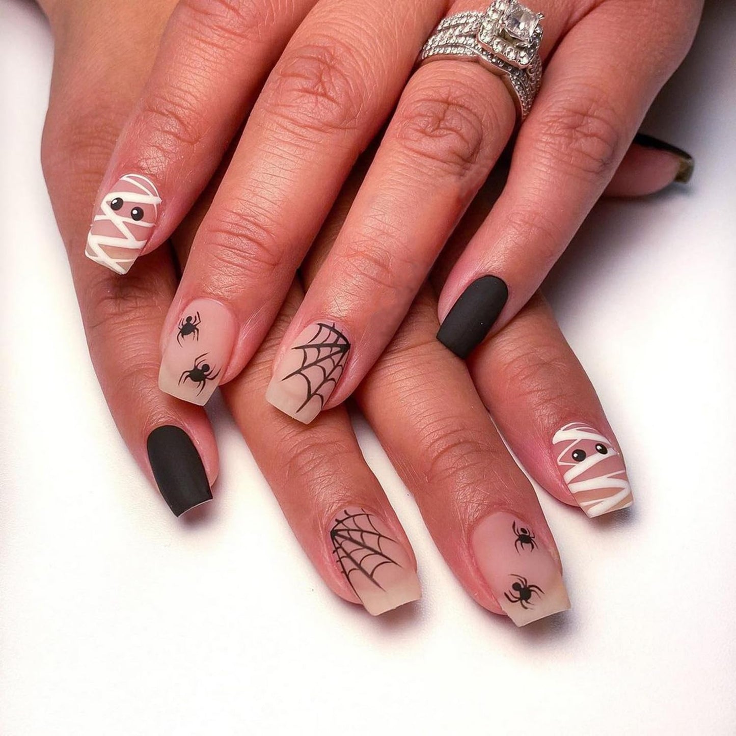 144 Pcs Halloween Press on Nails Kit Short Square Fake Nails 6 Styles Full Cover Little Ghost Skull Bats Pumpkin Halloween Nails Designs False Nails Glossy Artificial Nail Set for Women Manicure Decor