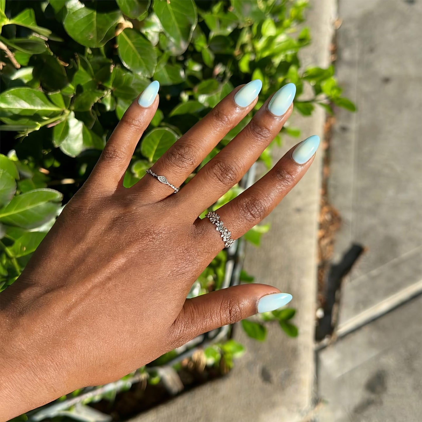 BTArtbox Press On Nails Short - Semester Glow, Easy-to-Apply Blue and White Ombre Almond Press On Nails with Glue and Adhesive Tabs in 16 Sizes - 32 Nails All-in-One Kit