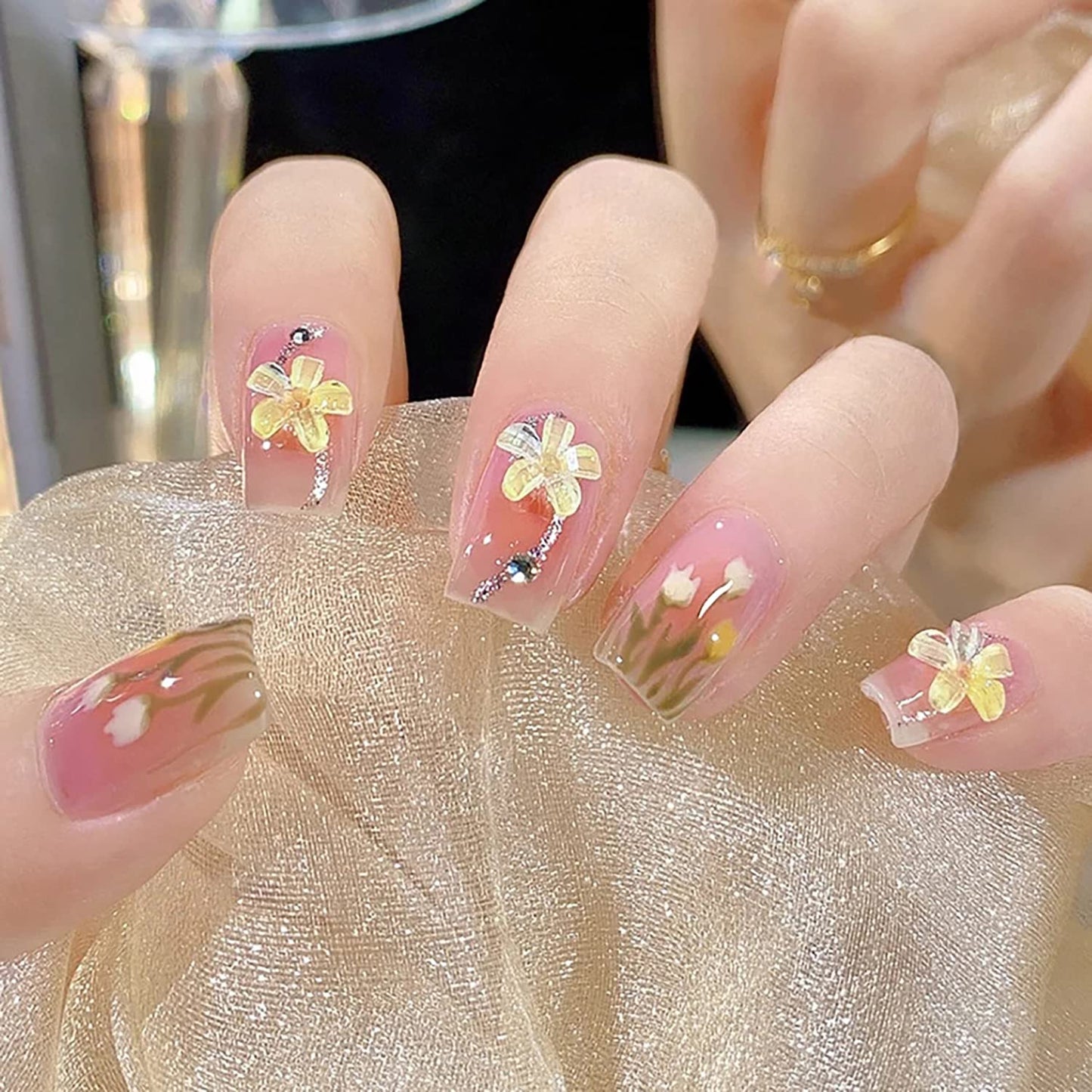 24 Full Cover Reusable False Nails Kit - Press On Short Square Acrylic Nails, Glue On Coffin Shape with Tulip Design for Women