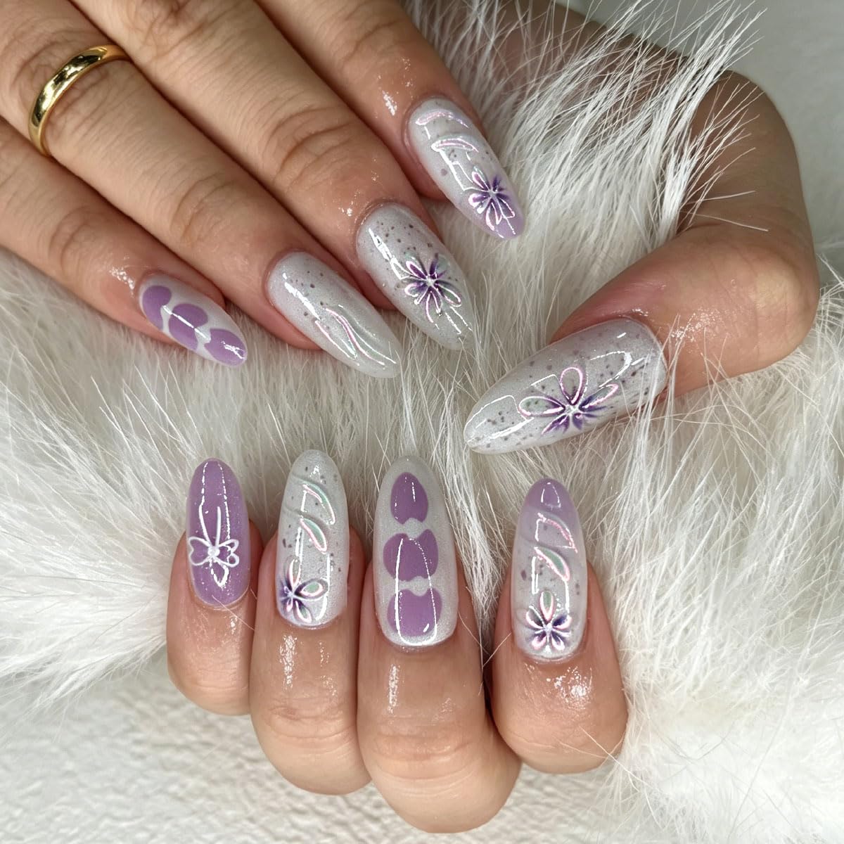 3D Press On Nails Almond Medium Light Purple Fake Nails with Cat's Eye Embossed Flower Summer Designs, Acrylic Artificial Nail Press ons False Stick On Nails for Women Girls 30Pcs