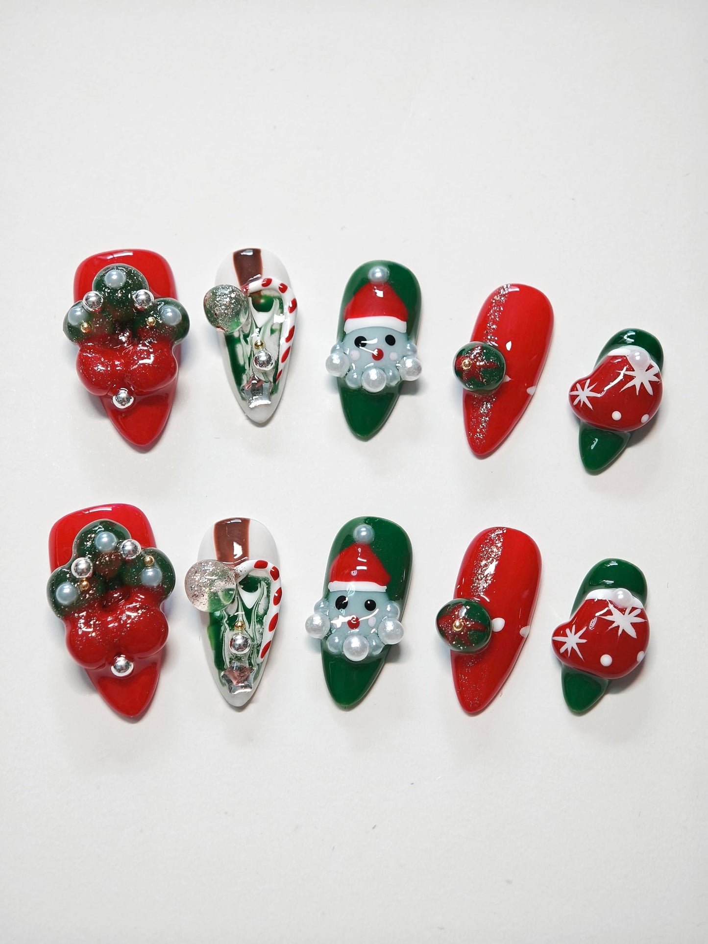Avilux Press On Nails – Handmade, Reusable, 3D Designer Nail Art, 10Pcs Fake Nails for Women and Girls, Perfect for Holidays, Parties & Gifts (Merry Christmas Party, Small)