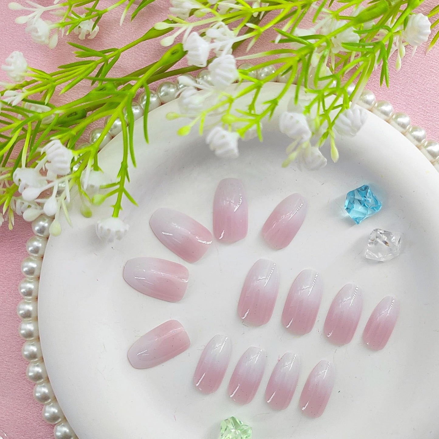 Short Press on Nails Coffin Fake Nails White and Pink Glue on Nails Glossy Nails Press ons Cute Acrylic Nails Spring False Nails with Glitter Designs Daily Wear Simple Stick on Nails for Women 24Pcs