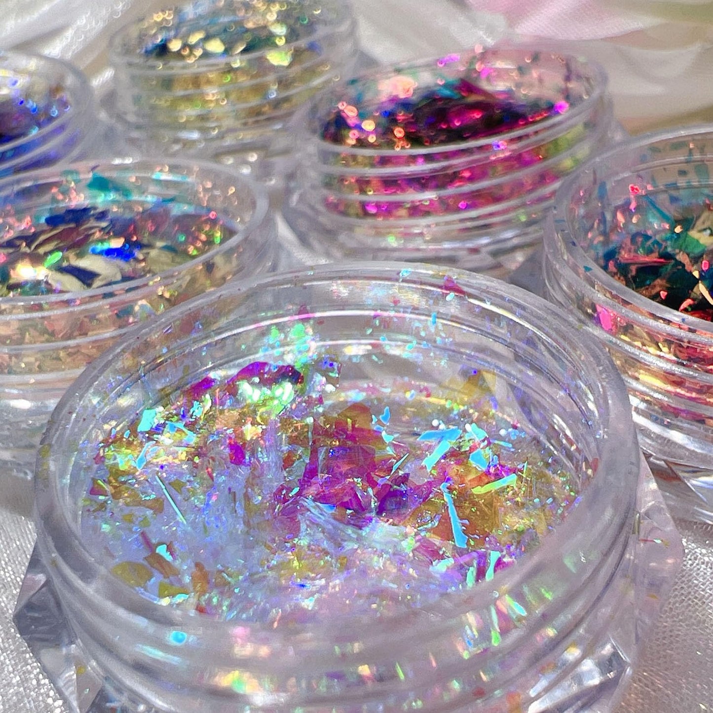 Nail Glitter for Nail Art Chameleon Flakes Nail Foil Holographic Nail Powder Shifting Glitter Opal Iridescent Nail Polish Acrylic Powder Set 6 Boxes Nail Art Design Kit for DIY Women Girls Ultra Thin
