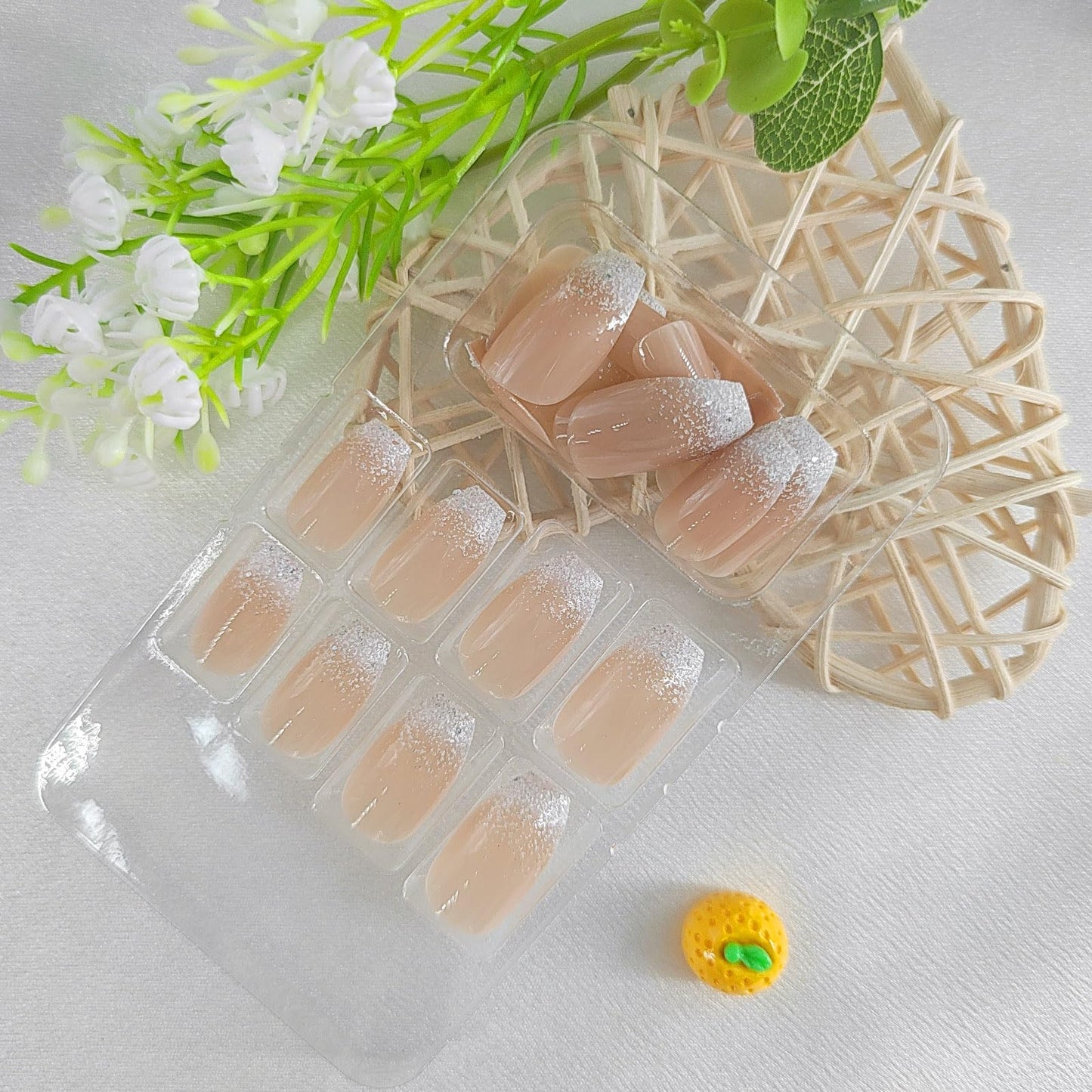 Short Press on Nails Coffin Nails Press ons Glitter French Tip Fake Nails Nude Acrylic Nails Glossy Glue on Nails Daily Wear Simple False Nails Summer Stick on Nails for Women 24Pcs