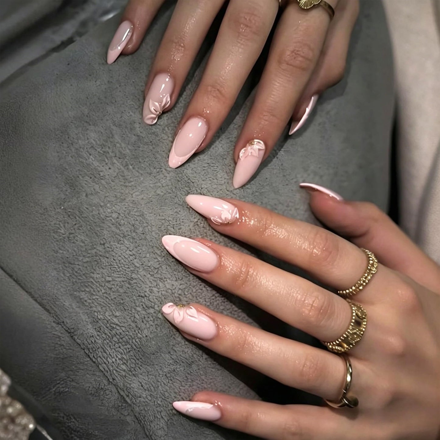 24Pcs Light Pink Press on Nails Medium Almond Fake Nails with 3D Floral & Gold Rhinestones False Nails Acrylic Glossy Full Cover Stick on Nails for Women Manicure Decorations