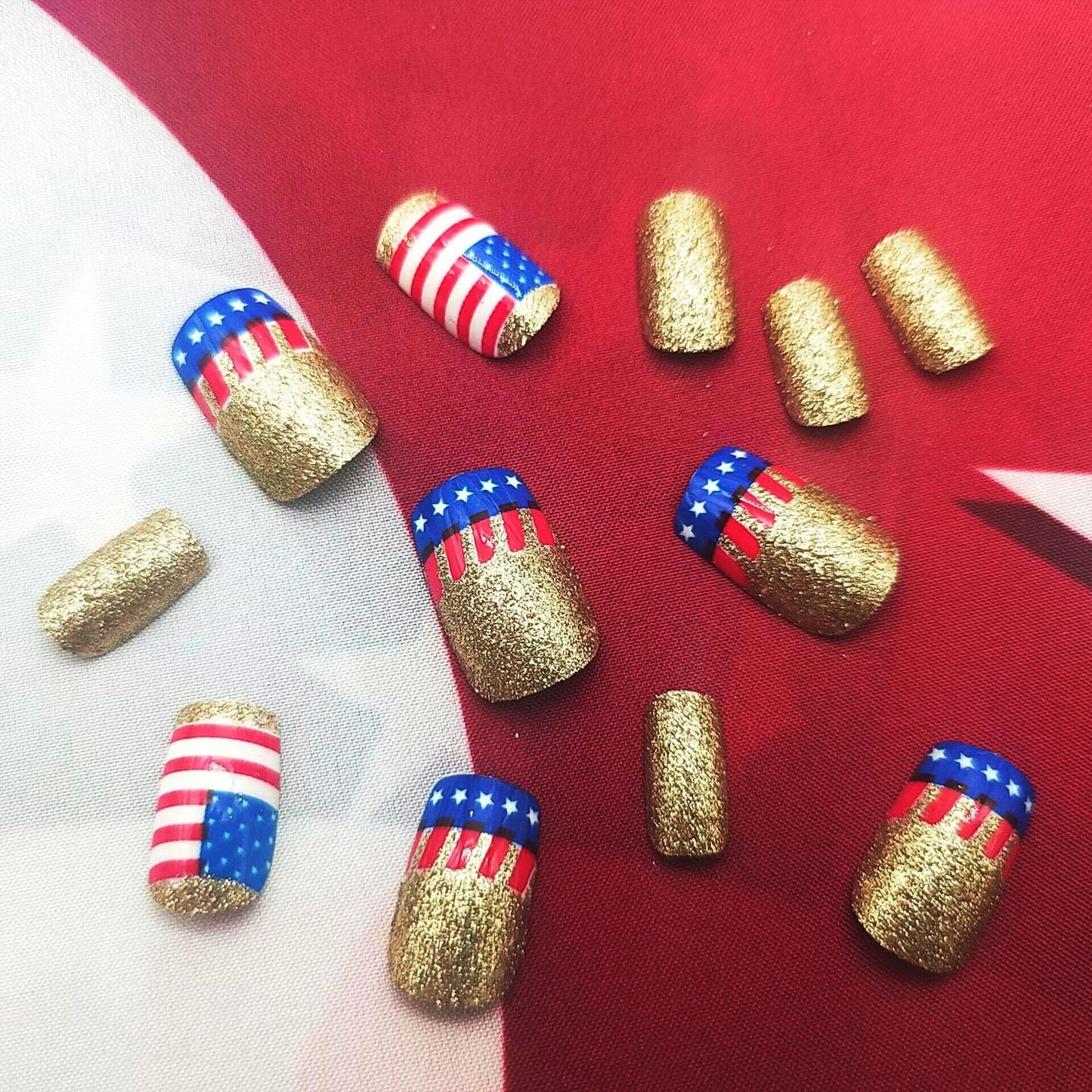 4th of July Press on Nails Medium Square Fake Nails National Flag Red Lines White Star Gold Glitter Designs Glossy Nails Press ons Fourth of July Acrylic Artificial Stick on Nails for Women 24Pcs
