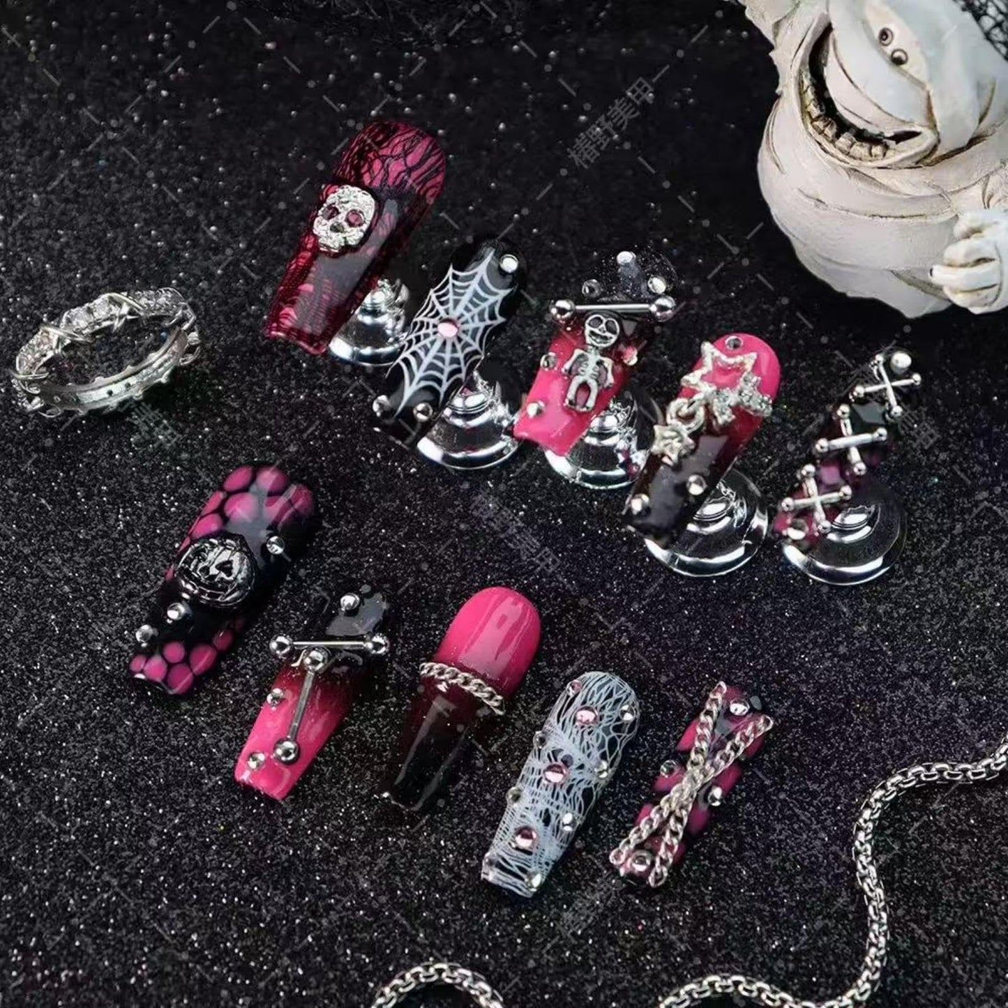 Handmade Press on Nails Halloween Nail Press ons Long Coffin Fake Nails with Pumpkin Skeleton Star Charms Design Ombre Black Pink False Nails Reusable Halloween Handmade Nail for Women Size L
