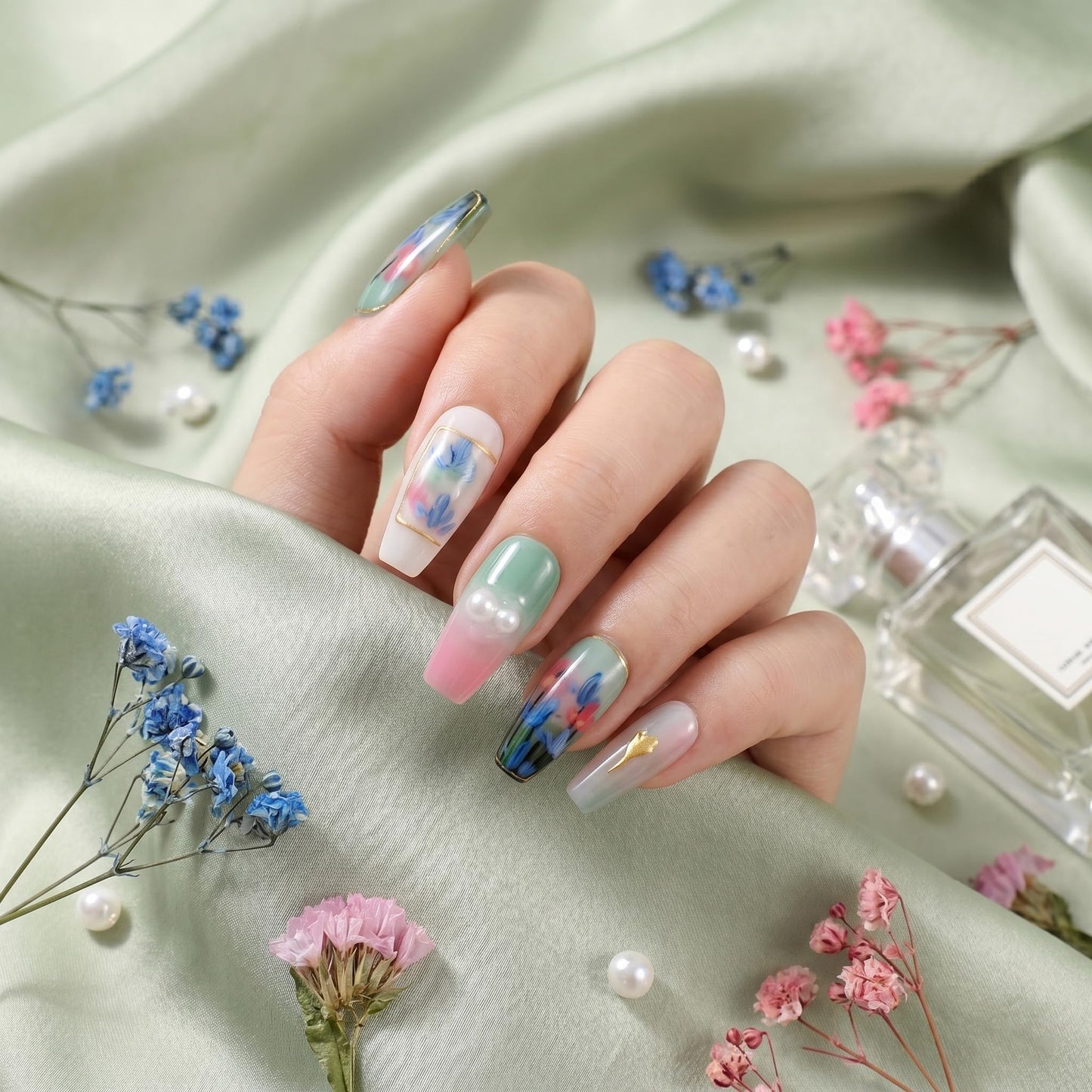 Sun&Beam Nails Handmade Press On Nail Medium Long Coffin Ballerina Green Painting Fake Tip 3D Design Art Charms Cute with Storage Box 10 Pcs (M)