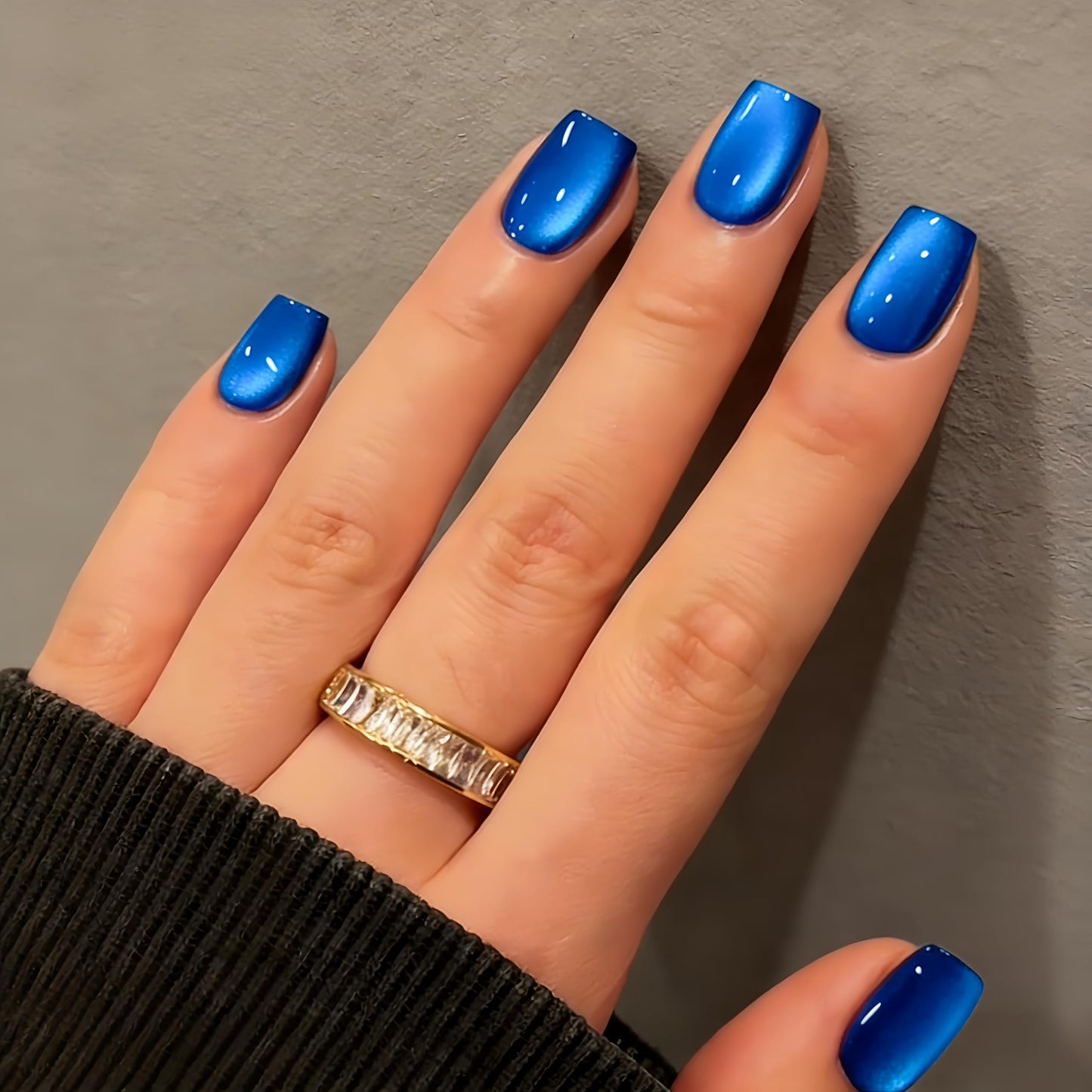 KQueenest Cat Eye Press On Nails Short - Vibrant Royal Blue Press On Nails Square, 30 Pcs 15 Sizes Sparkly Glitter Fake Nails Press ons, Thick Quality, Reusable Small Glue on Nail for Women Summer