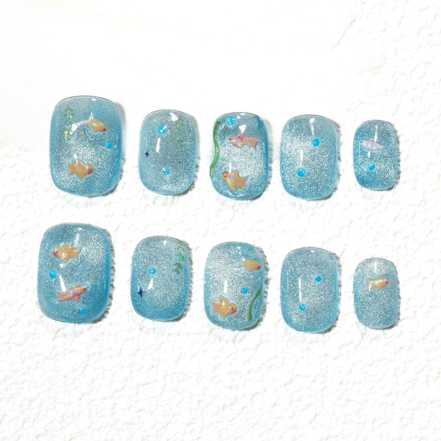 Sun&Beam Nails Handmade Press-on Short Squoval Round Blue Cartoon Summer Minimalist Design Fashion False Nail Tips 10 Pcs Set (#246 S)