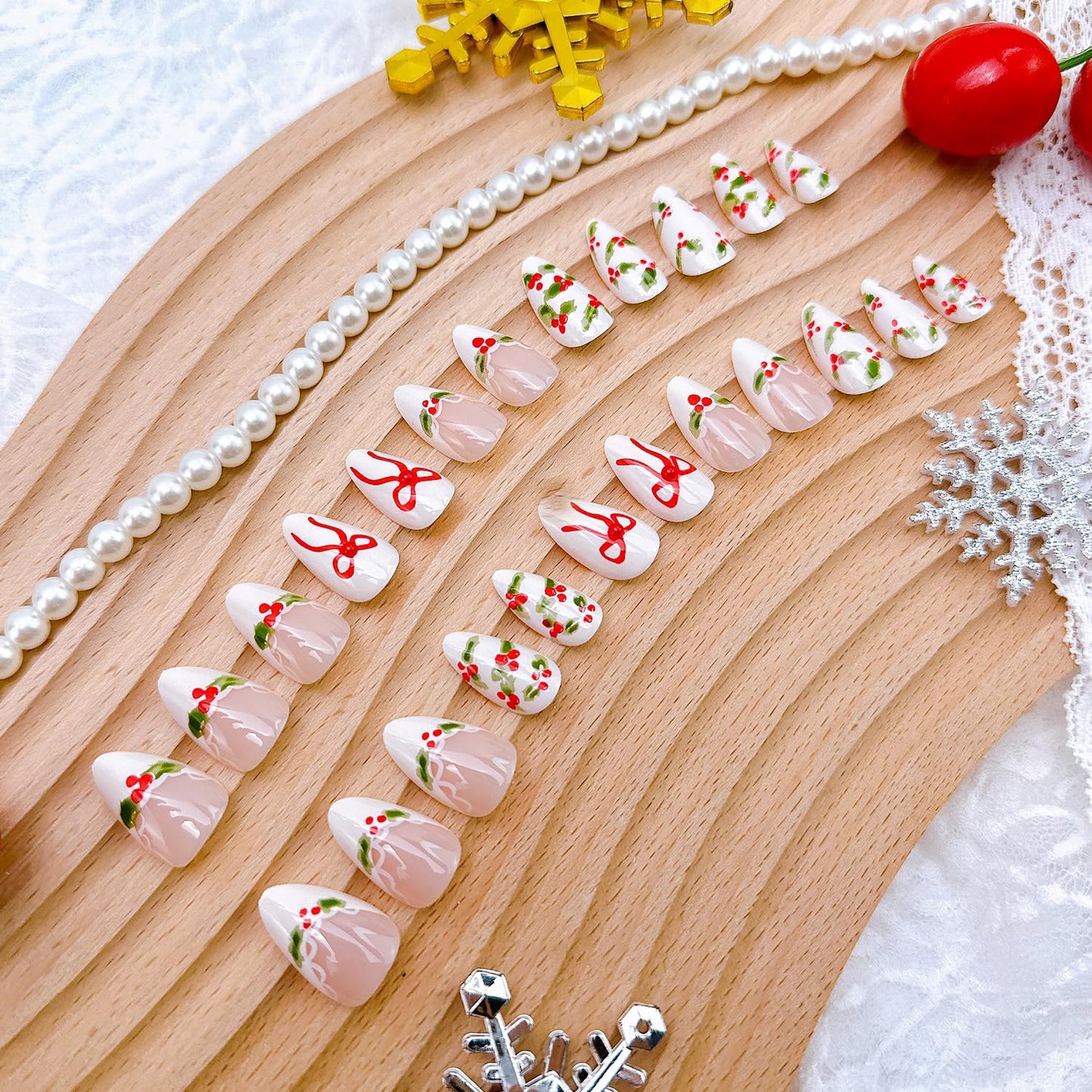 24Pcs Christmas Press on Nails Short Almond Red Bow Fake Nails with Rhinestones Christmas Holly Acrylic Nails Winter French Tip False Nails New Year Full Cover Stick on Nail for Women Nail Art Design