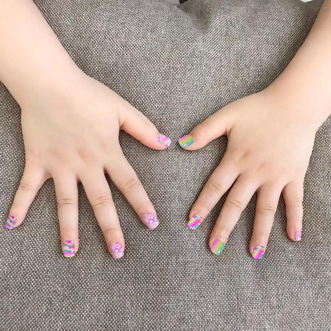SIUSIO 132 Pcs 6Pack Kids Press on Nails Children Acrylic Fake Nails Cute Pre-glue Full Cover Glitter Gradient Color Rainbow Short Stick On False Nail Art Kits Set for Kids Little Girls - Spendid Pony