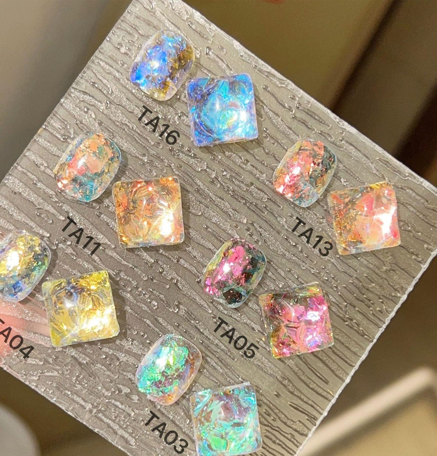 Nail Glitter for Nail Art Chameleon Flakes Nail Foil Holographic Nail Powder Shifting Glitter Opal Iridescent Nail Polish Acrylic Powder Set 6 Boxes Nail Art Design Kit for DIY Women Girls Ultra Thin