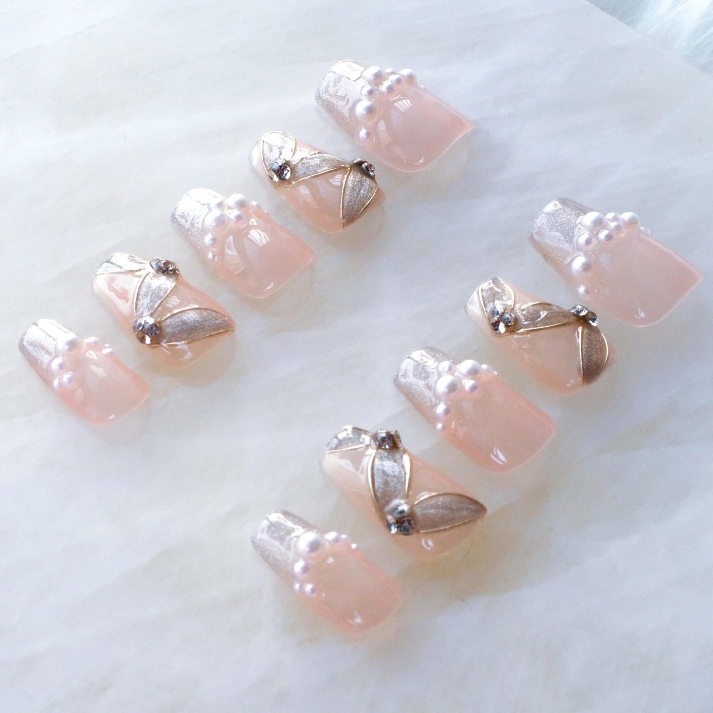 GLORS Press-on False Nails, medium ballerina Cat Eye Silk Ribbon with French Manicure, Glitter Finish, Pink/White Ombre, 10 Pieces (Small, MB)