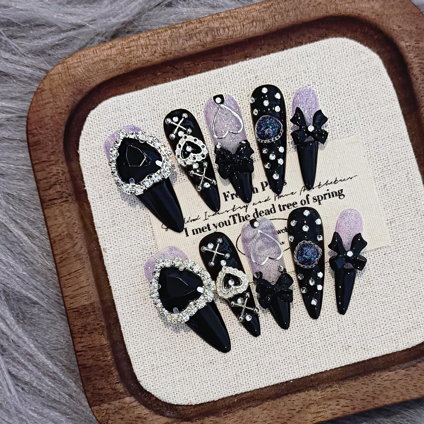 TENPAL Glam Punk Press on Nails Stiletto Almond Long,3D Heart Rhinestones&Metal Chains Designs,Black Glitter Purple Chrome Nails with Full Cover Micro Gems,Y2K Edgy Girly Streetwear Nails,10pcs XS