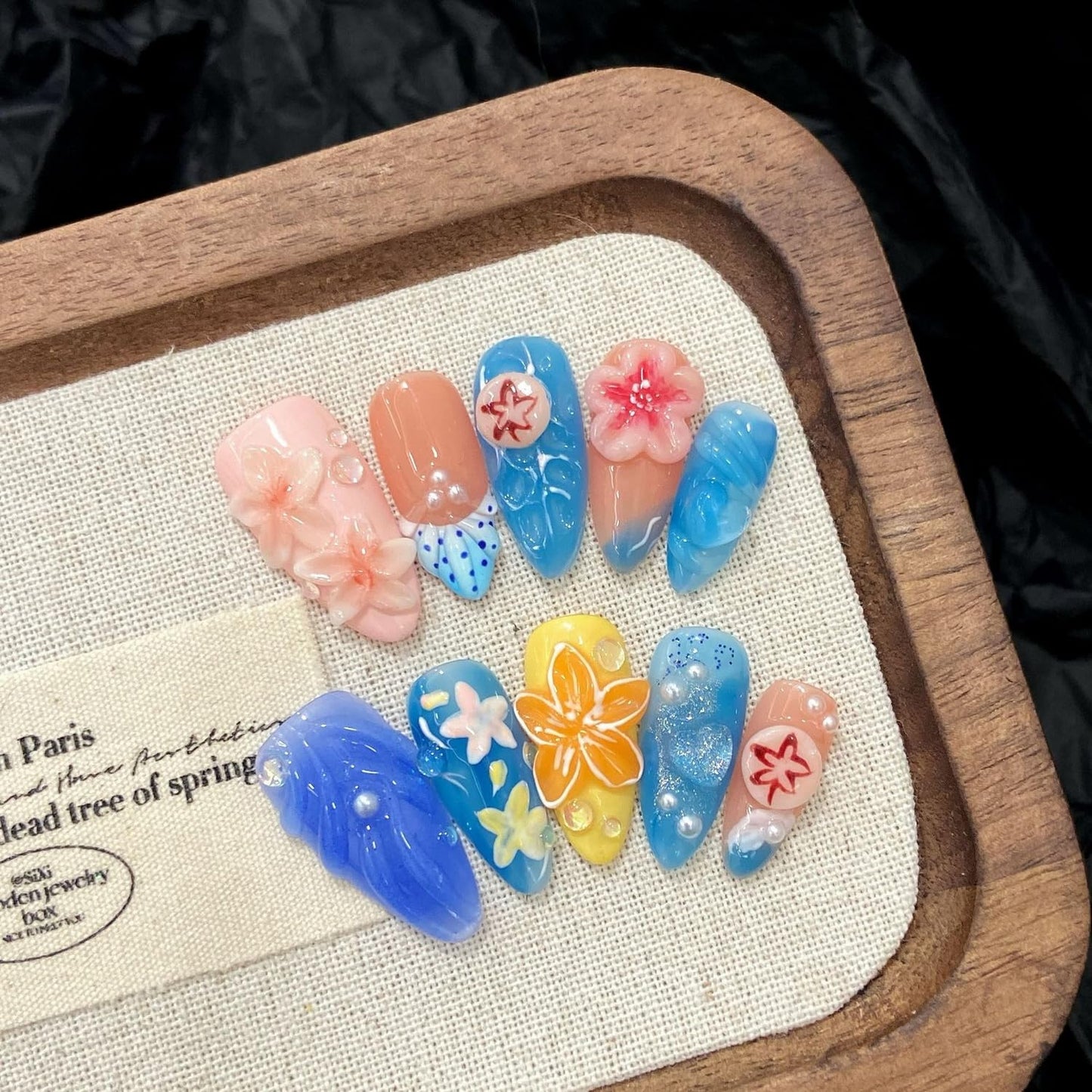 Summer Press on Nails Medium Almond Flower Fake Nails Muti-Layer Gel False Nail with 3D Jellyfish Starfish Design Glitter Handmade Press on Nails Stars Pearl Embossed Acrylic Nail for Women (Size M)