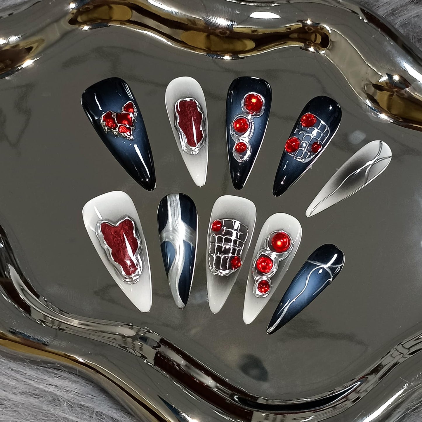 TENPAL Halloween Vampire Nails,Gothic Press On Nails Long Stiletto With Tools,Black Dark Ombre Fake Nails with Red Gems,10Pcs Hand-Painted Glossy Acrylic Glue on Nails for Women Parties Events(S)