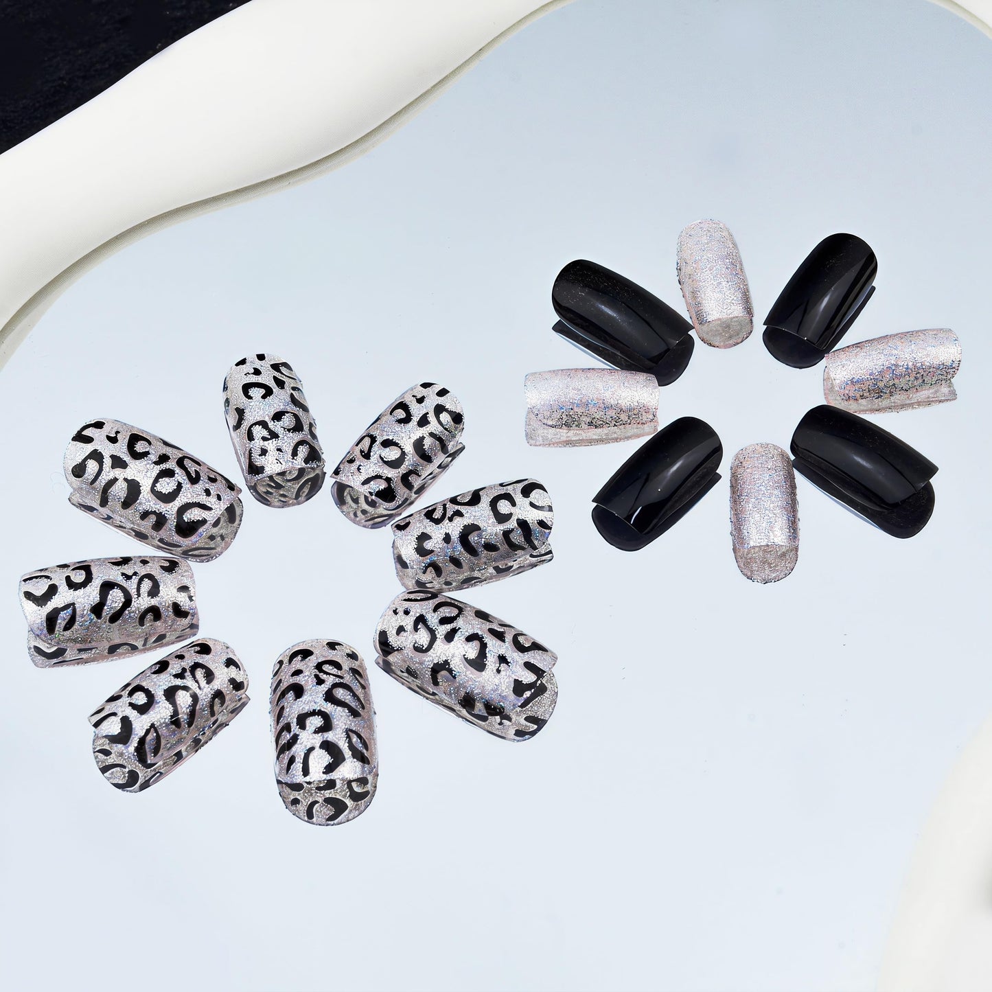 24Pcs Leopard Print Press on Nails Medium Square Fake Nails Silver Bling Glitter Designs False Nails Stick on Glossy Black Acrylic glue on Nails for Women Girls DIY Manicure Decoration