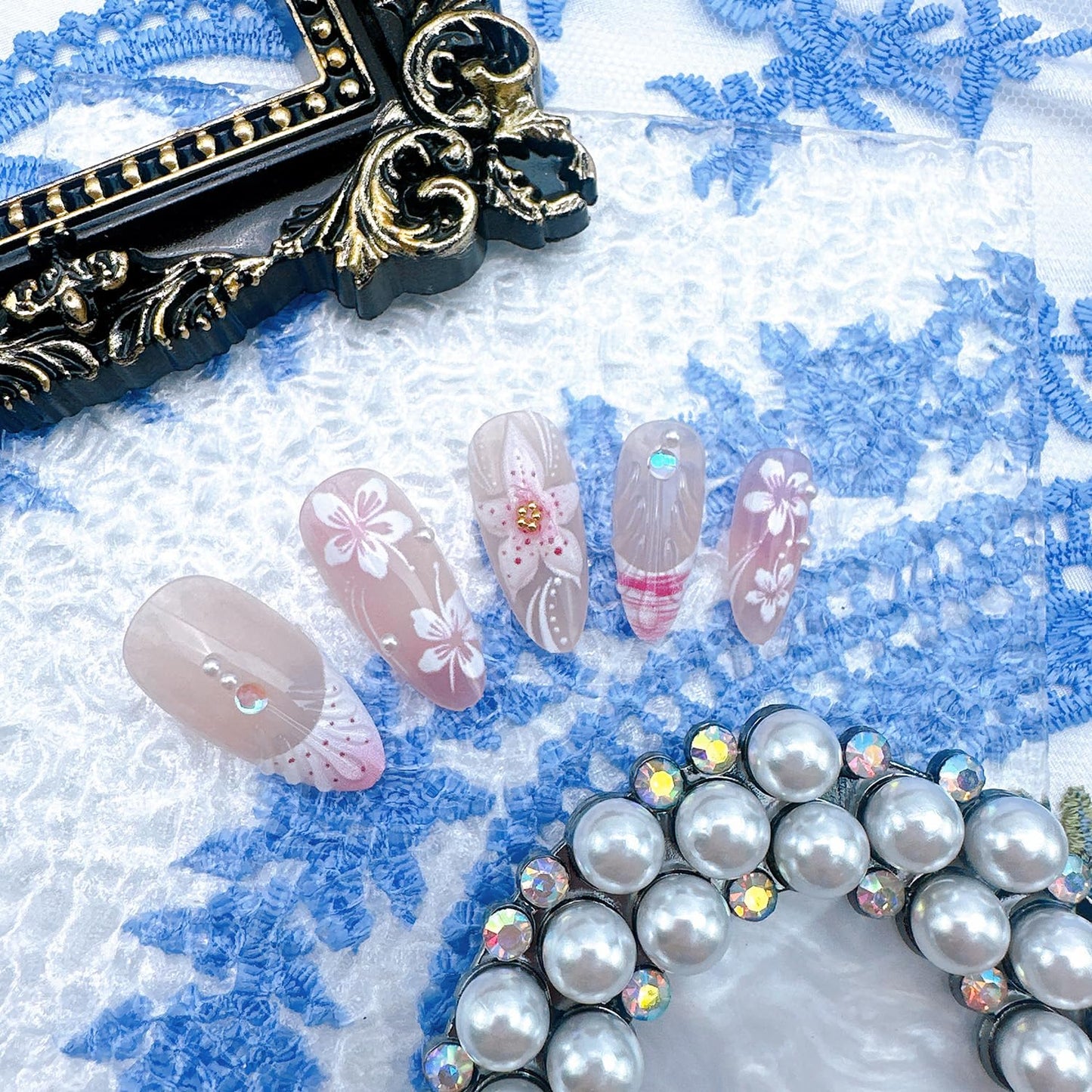 24Pcs Pink Flower Press on Nails Medium Almond Fake Nails with Pearl Rhinestones Summer Hibiscus Flowers Acrylic Nails 3D Shell French Tip False Nail Pink Beach Full Cover Stick on Nails for Women