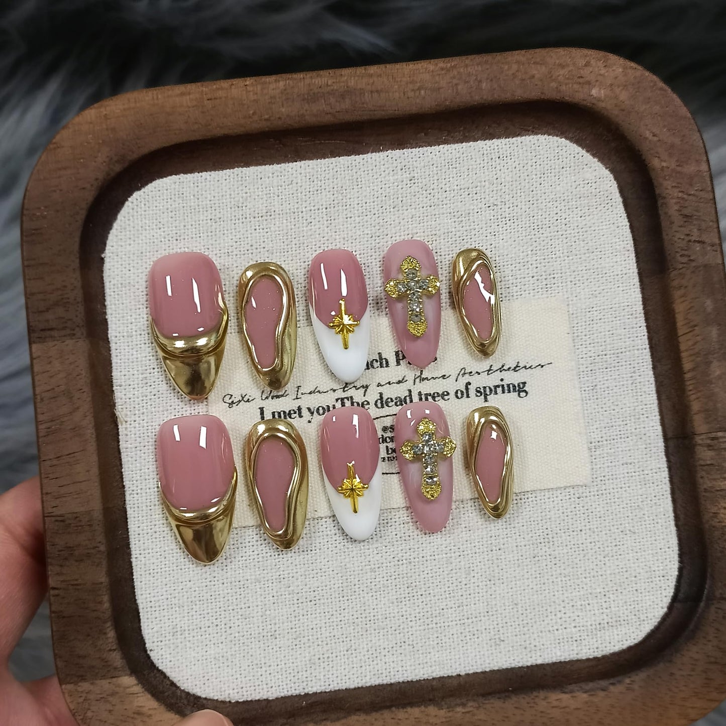 TENPAL 10Pcs Handmade Press On Nails Almond With Tools,Acrylic Icy Platinum French Tips Fake Nails with 3D Metal Cross,Glossy Y2K Blush Glitter Edgy Sweet Glue on Nails for Women,Gold French Nails(M)