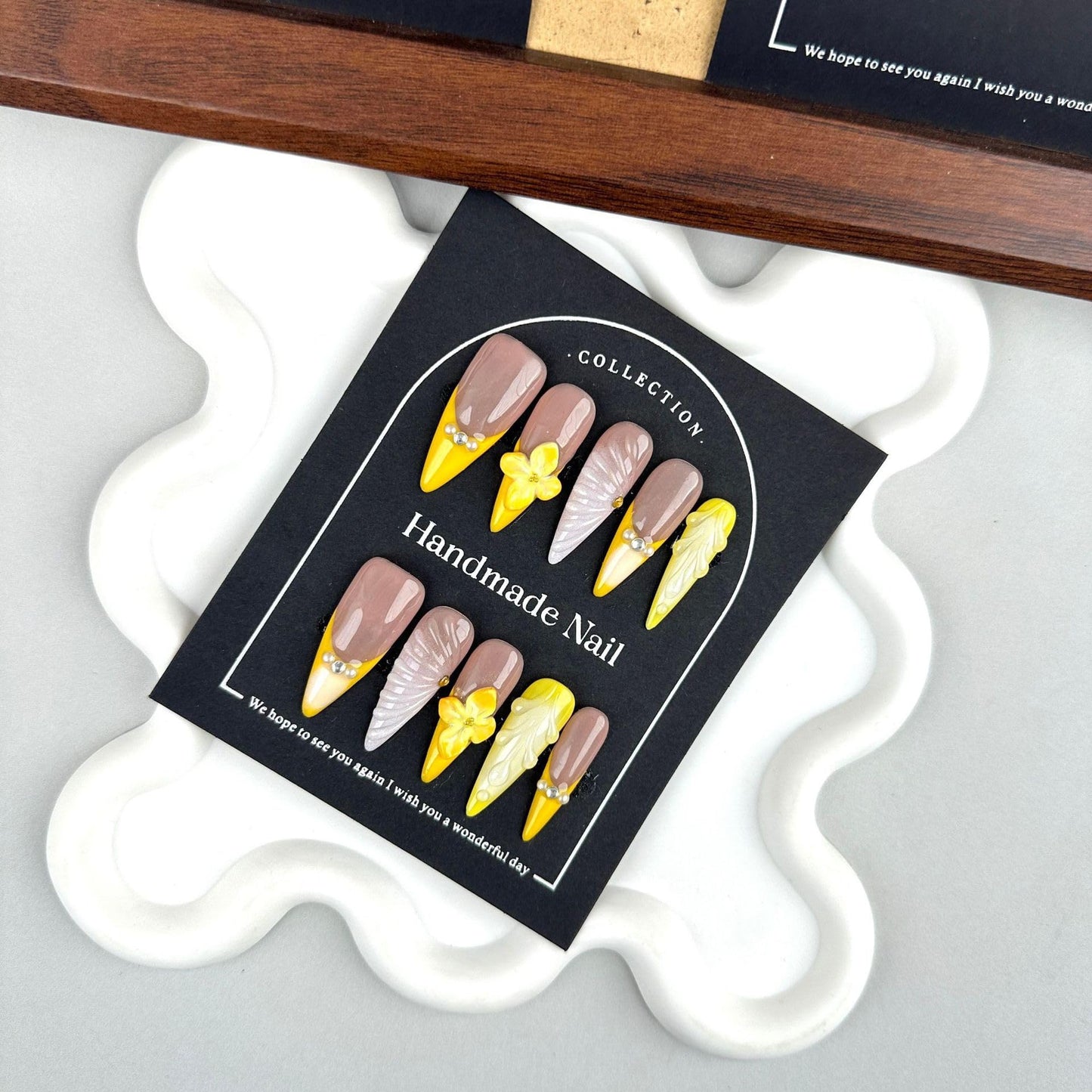 100% 5D Handmade Press on Nails with Charms Long Stiletto Nails Press ons- Water Ripple False Nails Ombre Orange Yellow Press on Nails Flower Fake Nails for Women Girls Daily Wear DIY Manicure Size L