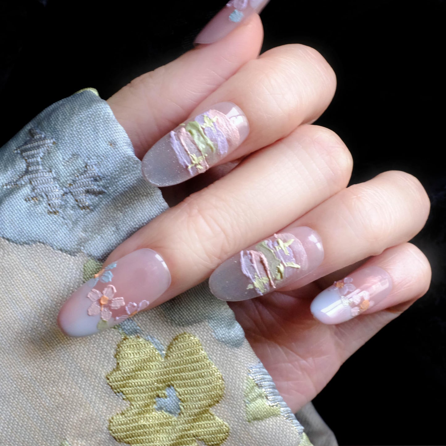 [GLORS] Purly Handmade Almond Press on Nails | Oil Painting Style Flower in White and Nude French Tip Nails, 10 Pieces (Small, Almond)