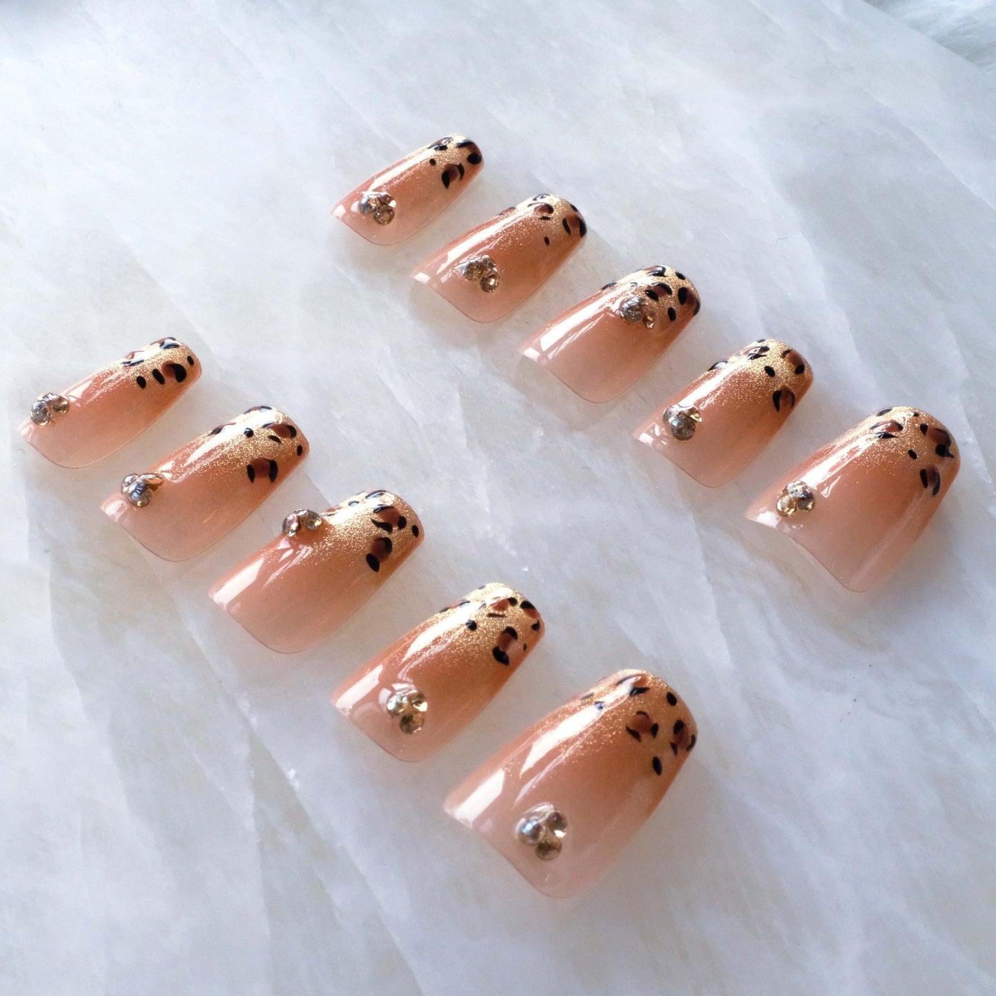 GLORS Maillard Style Leopard Cat Eye Press on Nails, Short Handmade False Nails, Medium Ballerina Shape, 10 Pieces (Small, MB)