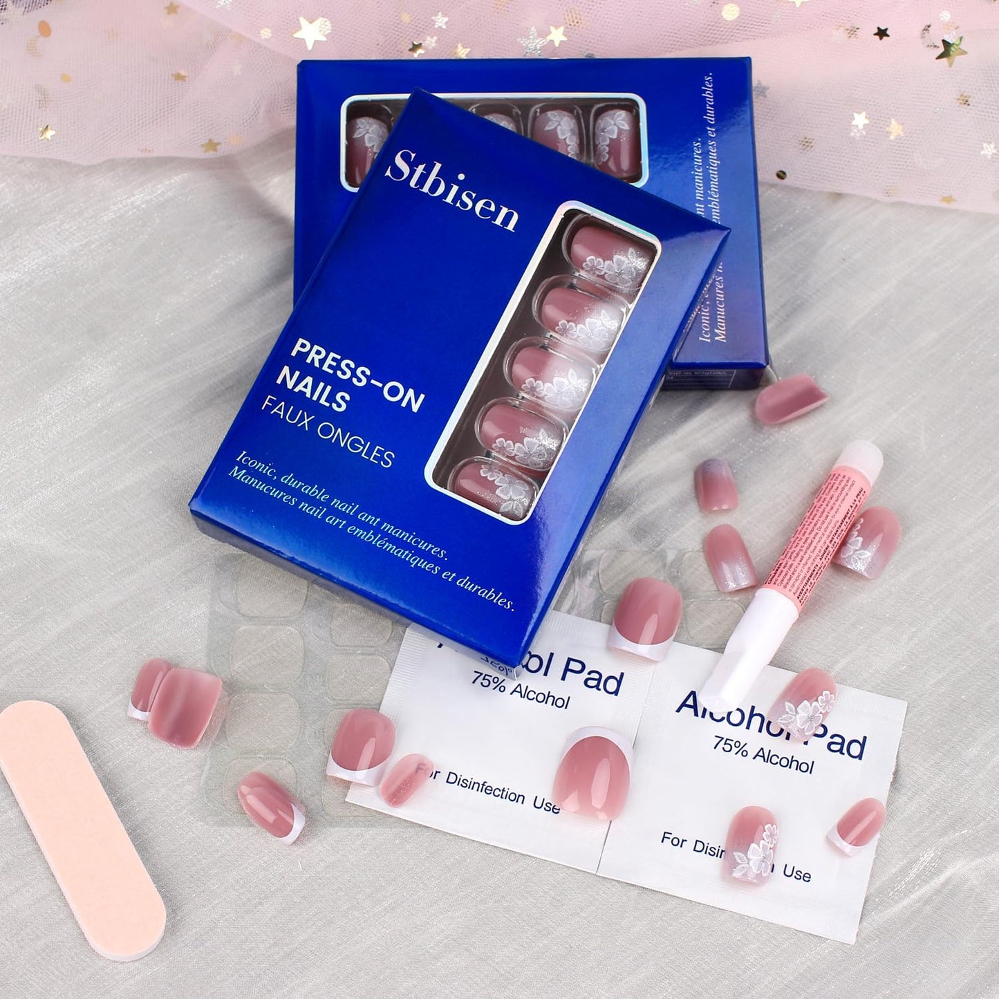 Stbisen Summer French Nude Pink Press On Nails Short Square, White Flower Glitter Ombre Fake Nails, 30Pcs 15 sizes Glossy Reusable Glue On Nails for Women, Daily Wedding Manicure and Everyday Wear