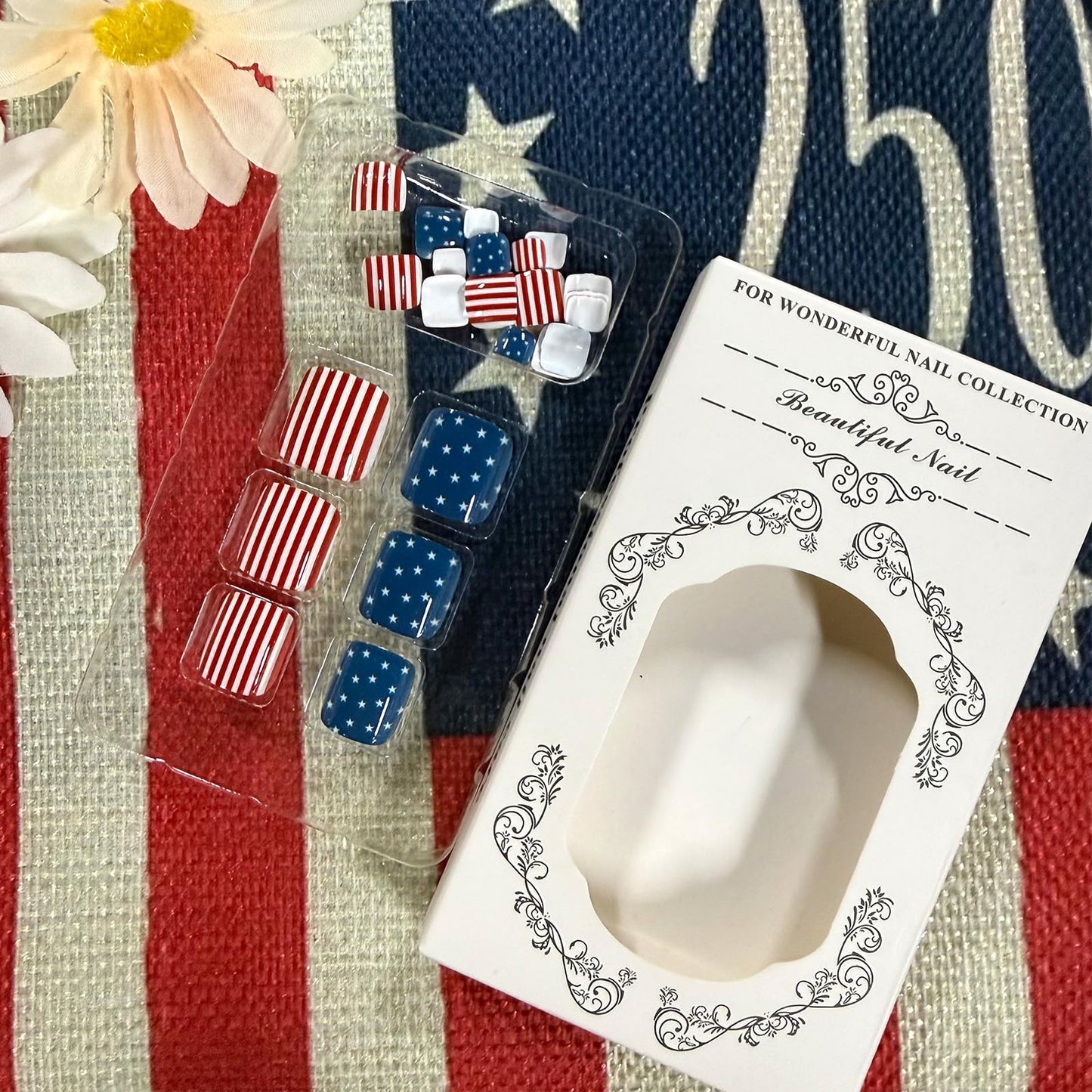 4th of July Press on Toenails Short Square Fake Toe Nails Independence Day False Toenails with Star Stripe Design Patriotic Toenail Press ons Glossy Acrylic Stick on Toes for Women 24Pcs