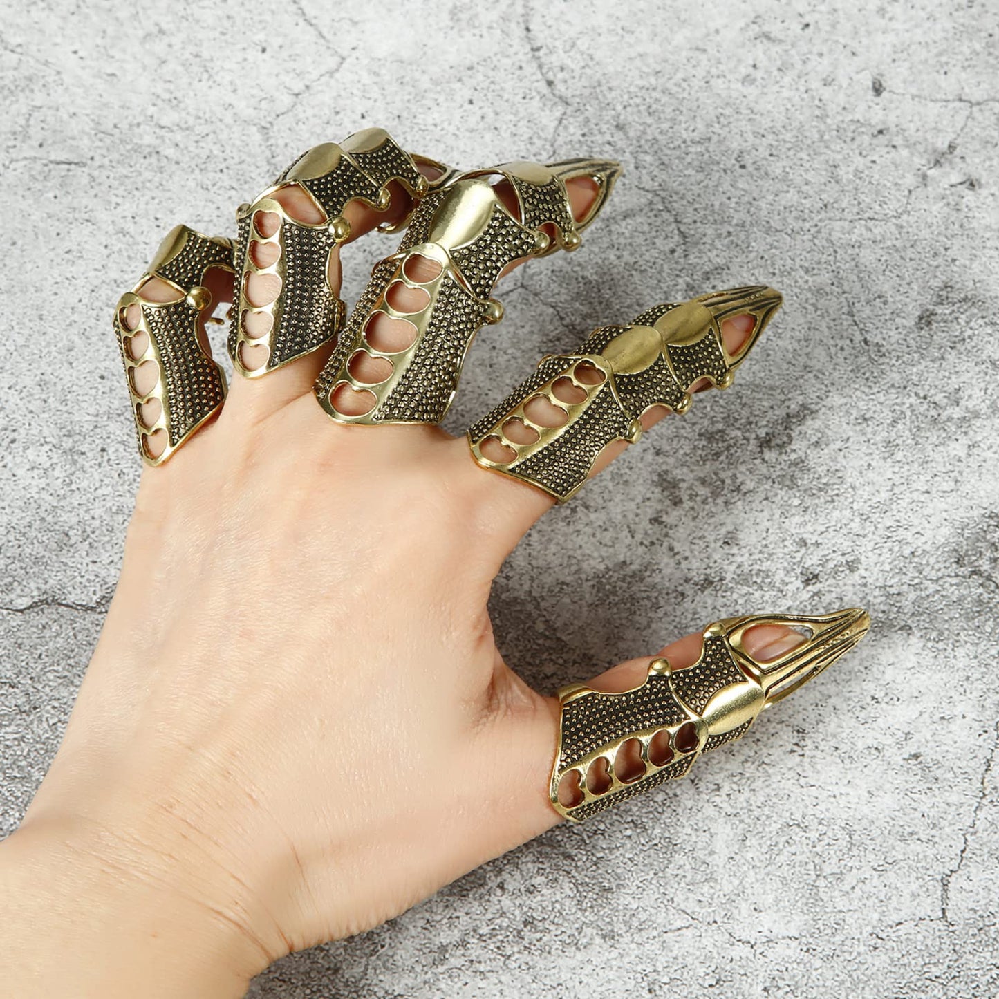 Niansee 5Pcs Resizable Full Finger Ring Claws Armor Gold Knuckle Metal Amour Finger Claws Rings Adjustable Size Cosplay Halloween Costume Jewelry Gifts Decoration(M)