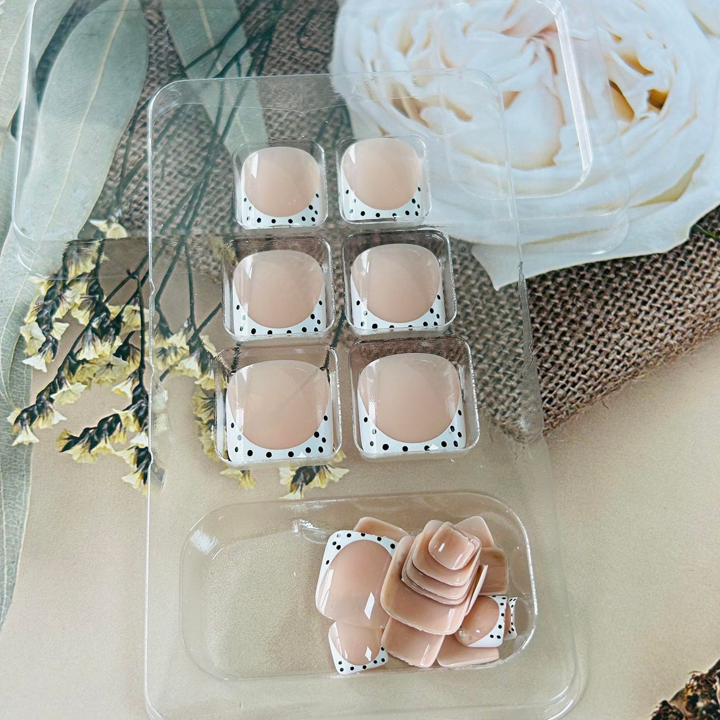 FIEONCIY Press on Toenails with Designs Acrylic Fake Nails for Toe Artificial False Nails with Charms Press on Toe Nails for Spring Summer Stick on Toenails for Women Girls(WSJ2508)