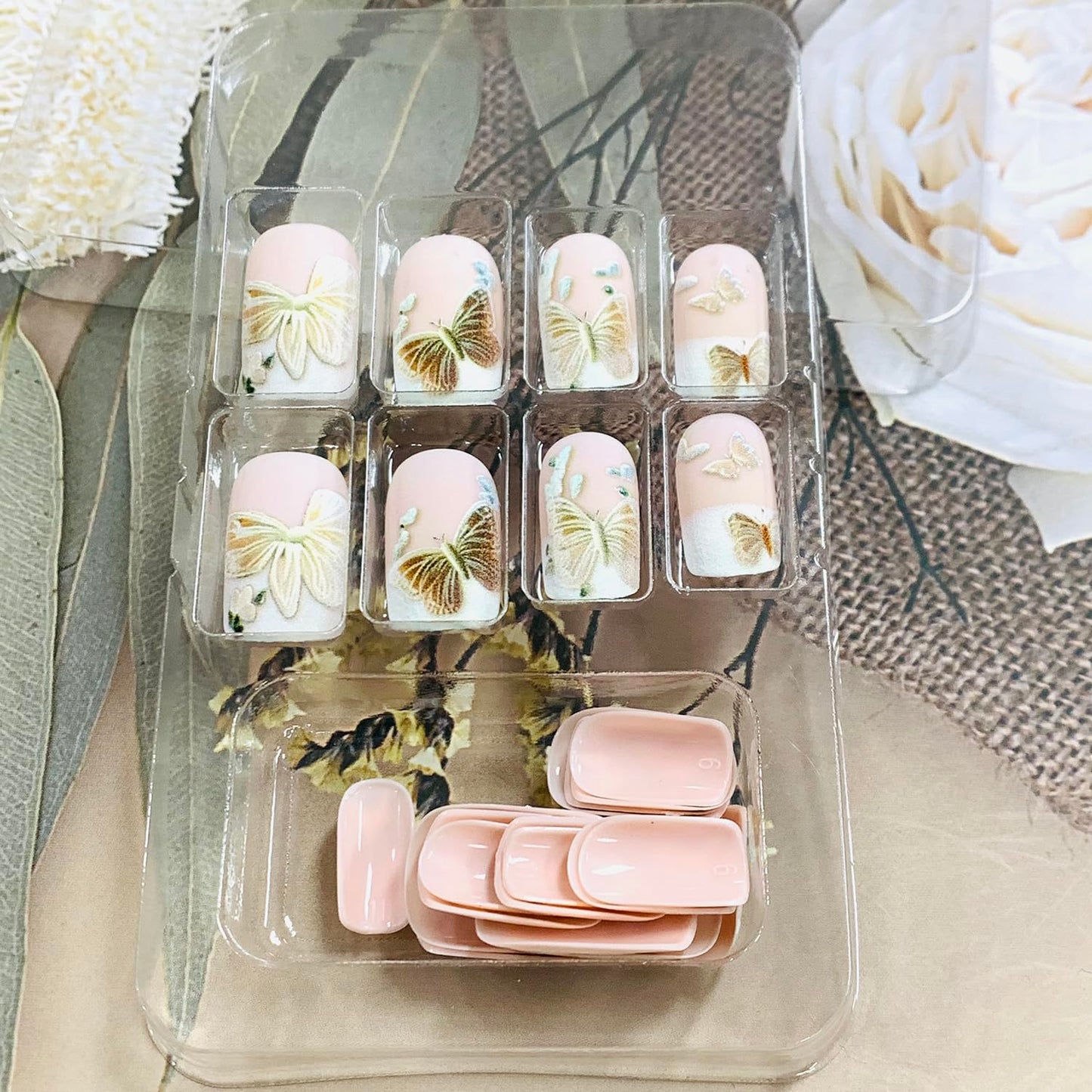 FIEONCIY Modern Glossy Full Cover Square French False Nails with Designs Artificial Short Square Fake Nails with Charms Glue Stick ons Fingernails for Women Girls (FD017) - 24 pcs