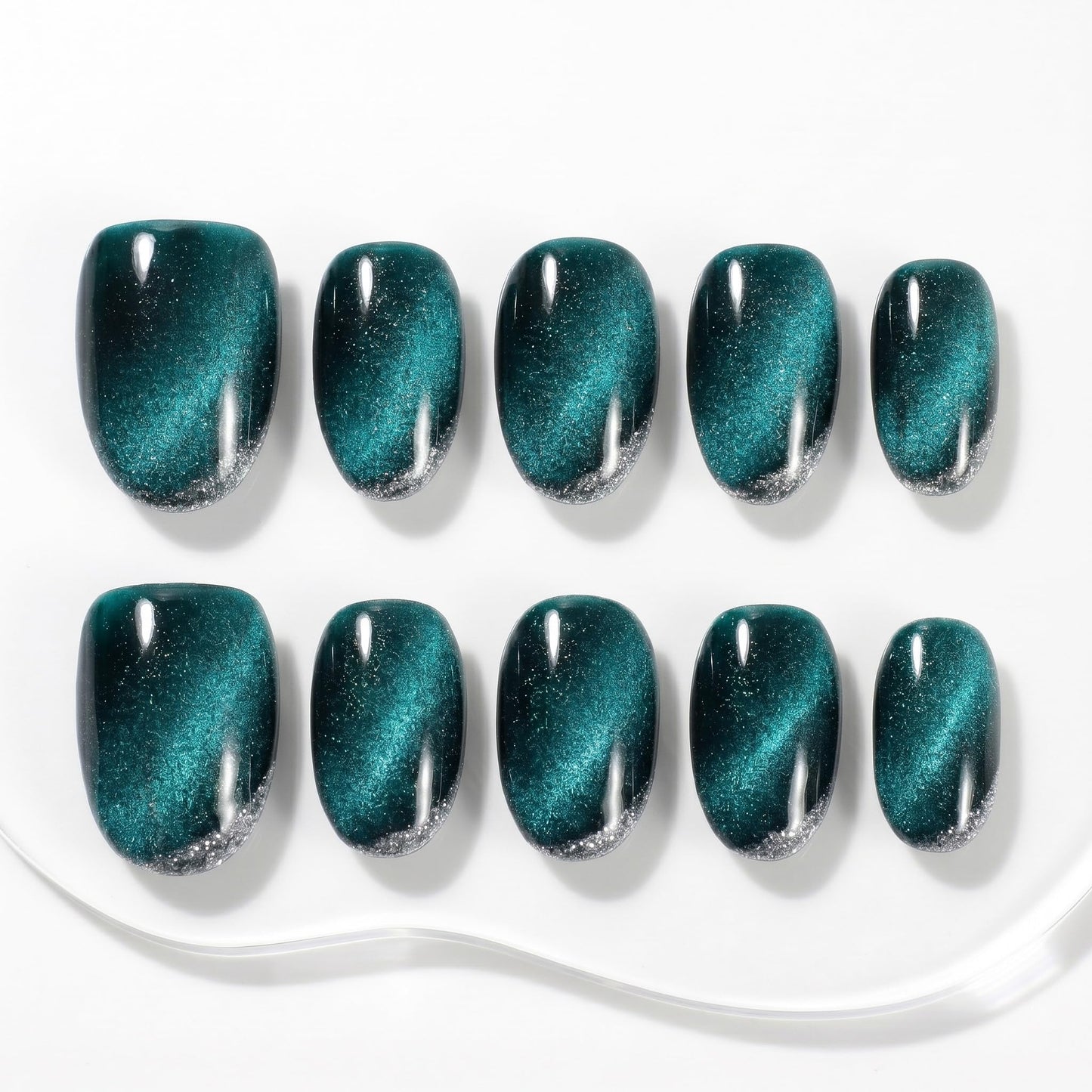 Sun&Beam Nails Handmade Short Round Green False Nail Tips with Cute Magnetic Popular Charm Design Press On Nails 10 Pcs (#036 S)