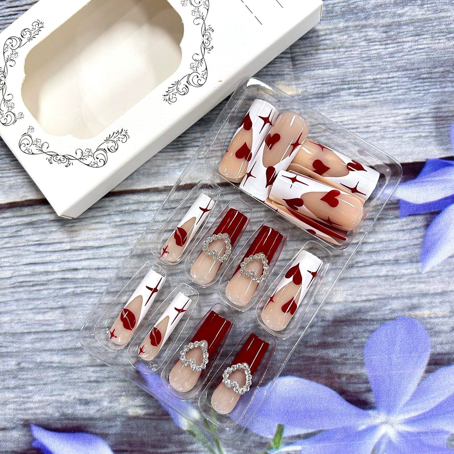 Heart Fake Nails Valentine's Red French Tip Press on Nails Long Red Love Heart Lip Design Acrylic Nails 3D Heart Coffin Nails Square Artificial Nails Full Cover Holiday Stick on Nails for Women