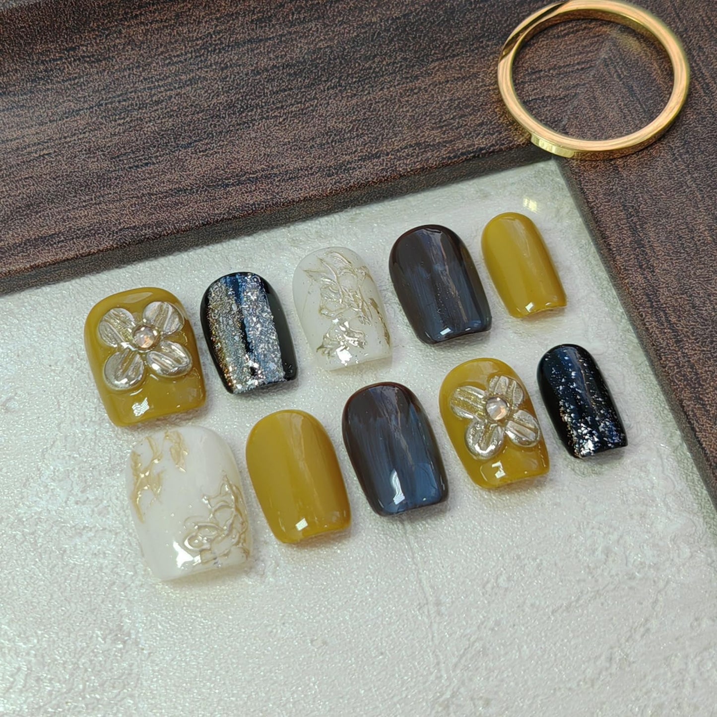 Short Square Press on Nails 3D Flower False Nails with Designs, Glitter Fake Nails Handmade Reusable Manicure Kit (Ginger#Small)