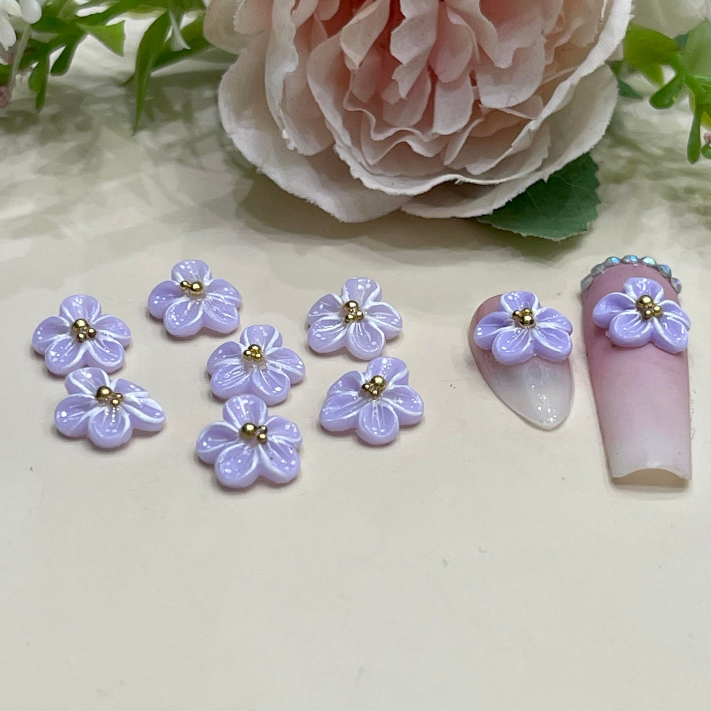 Set 10Pcs Gel 3D Violet Apricot Flowers Nails Charms Handmade by Gel, Design For Medium Nail 3D Flower For Nail Art Floral Salon Decor For Women Girls (Violet Apricot-Medium 10PCs)