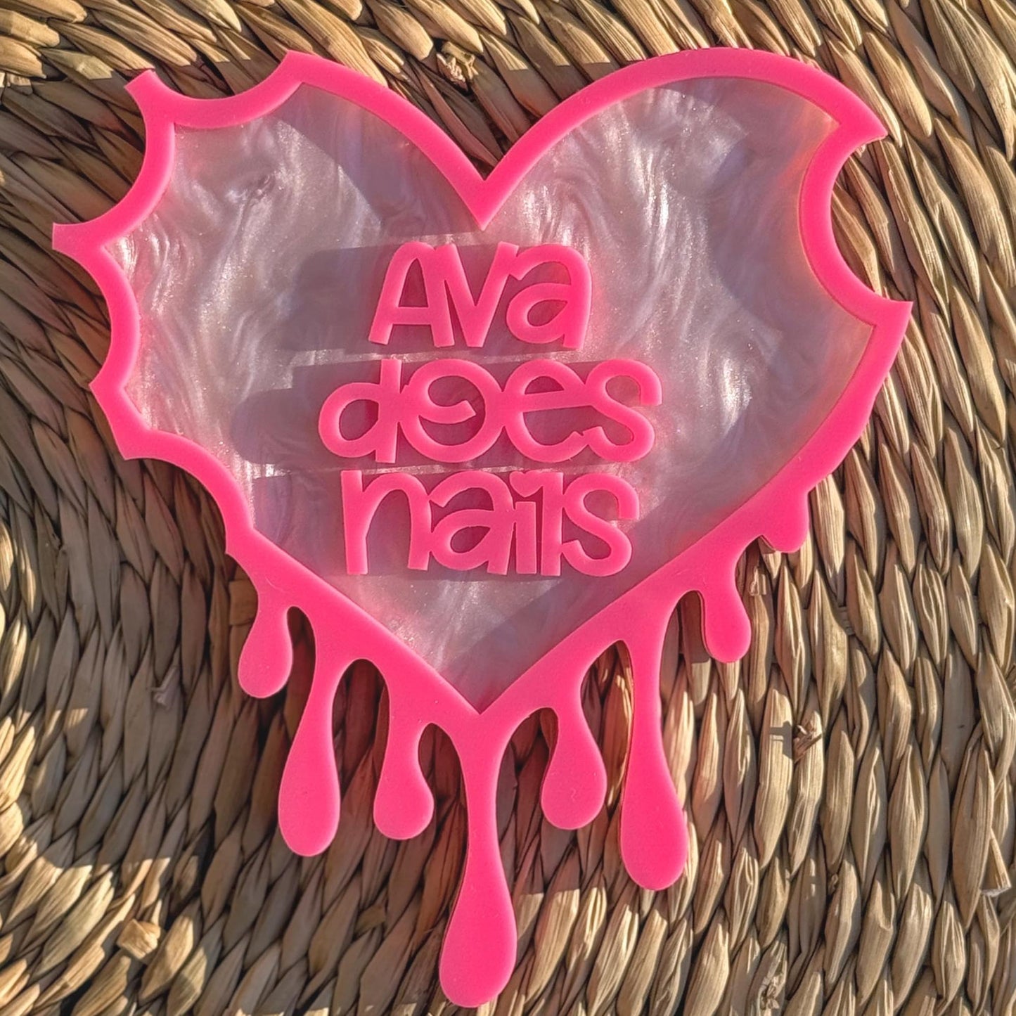 Jasilon Custom Nail Photo Props, Acrylic Nail Picture Props Personalized Logo Nail Tech Decor Plate Nailfie Disk with Social Media Salon Nail Display Stand Nail Polish Display Gifts for Nail Artist