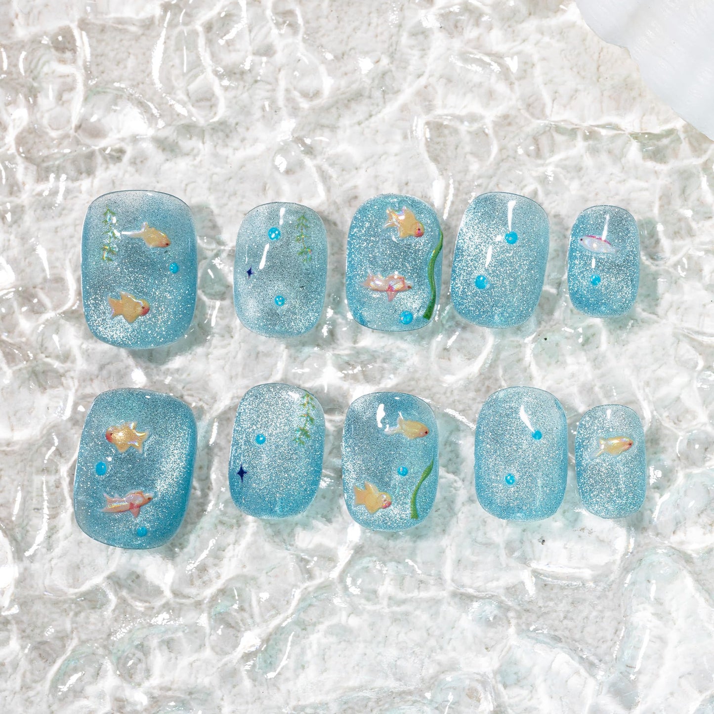 Sun&Beam Nails Handmade Press-on Short Squoval Round Blue Cartoon Summer Minimalist Design Fashion False Nail Tips 10 Pcs Set (#246 S)