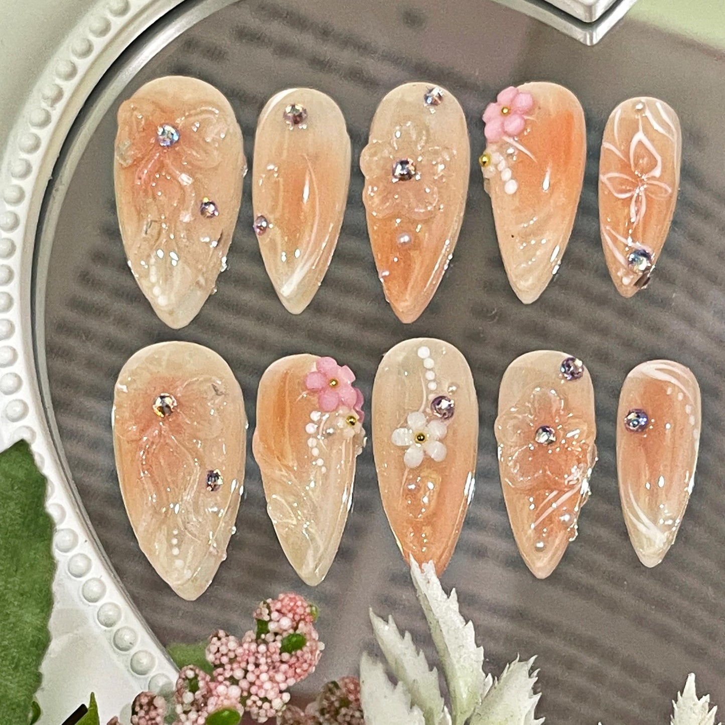 Set 10Pcs -Clear -Gel 3D -Flowers -Nails -Charms Plain No Rhinestone Gems Handmade by Gel, Design For Medium & Long Nail, 3D Flower Nail Art Floral Salon Decor For Women(Medium, ApricotBlossom Clear)