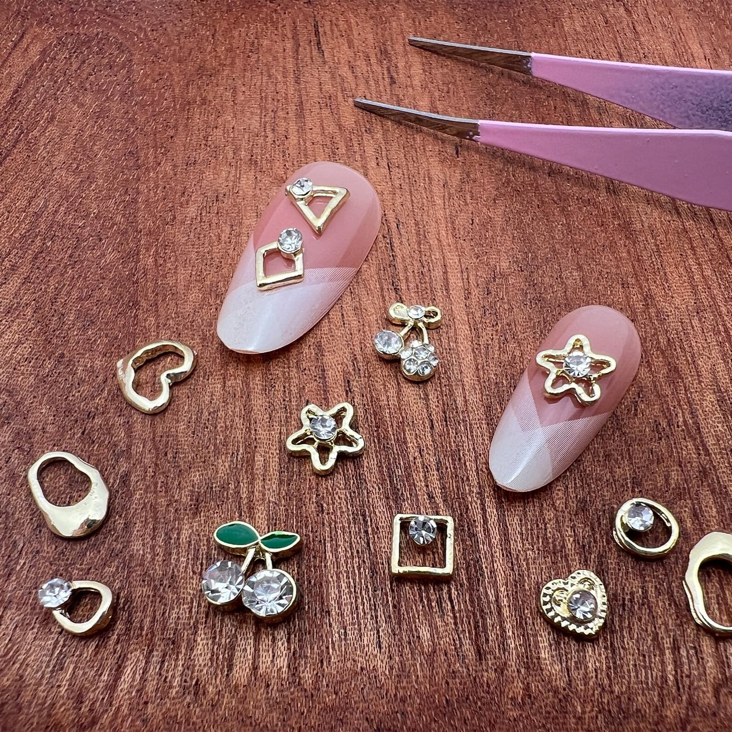 Pizadix 96PCS Gold Nail Charms Kit, 12 Styles 3D Alloy Rhinestones (Hearts/Stars/Leaves & Geometric), 12-Grid Organizer Box & Tweezer, for Gel, Acrylic & Press-On Nails